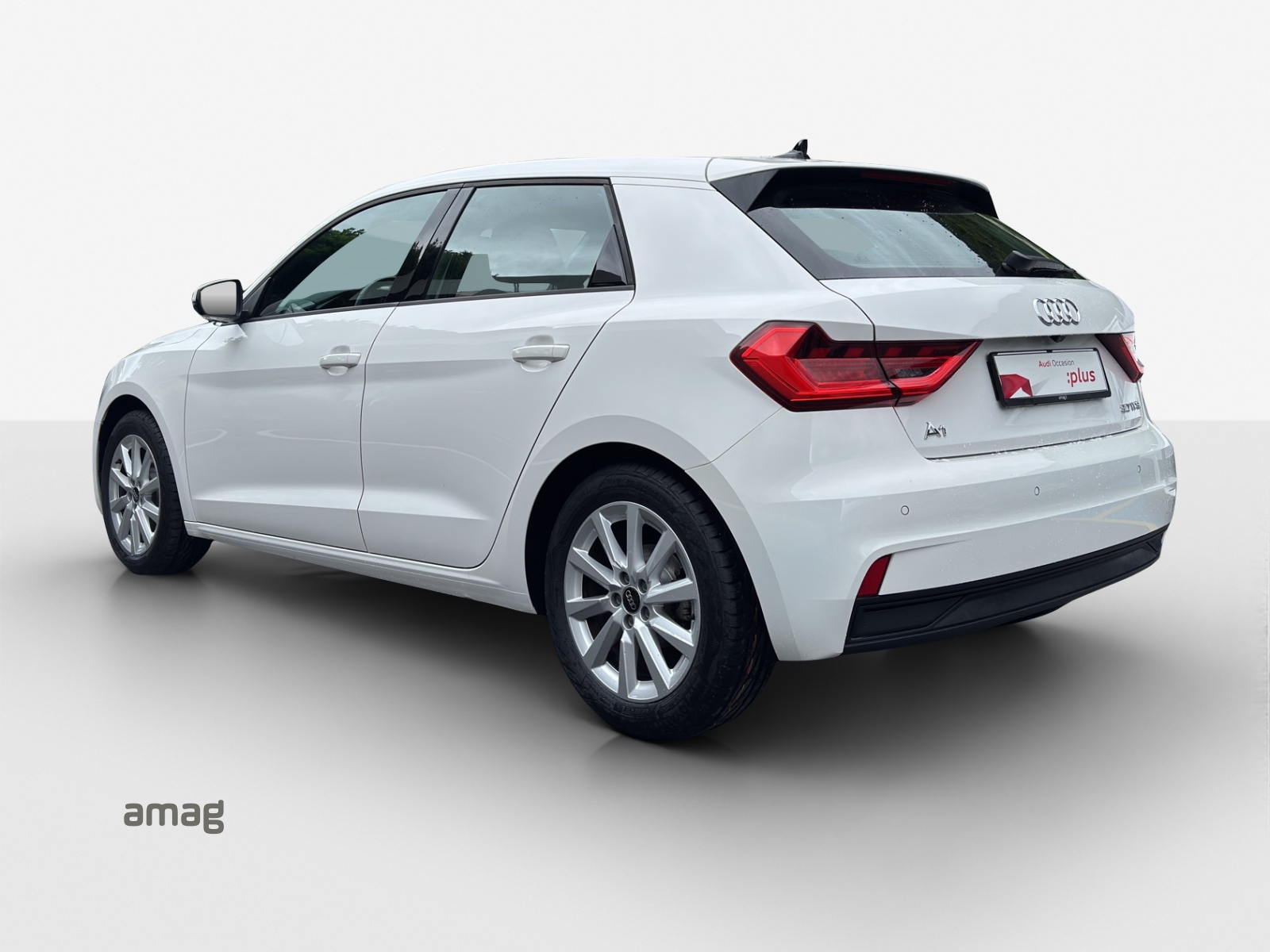 AUDI A1 Sportback 30 TFSI Attraction S-tronic-image-2