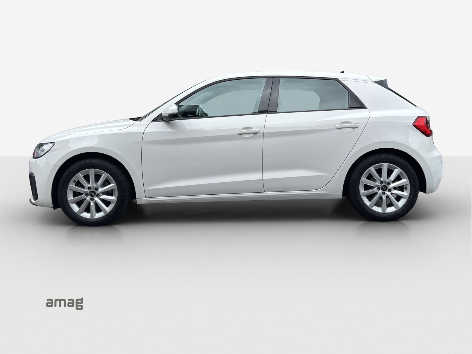 AUDI A1 Sportback 30 TFSI Attraction S-tronic-image-1