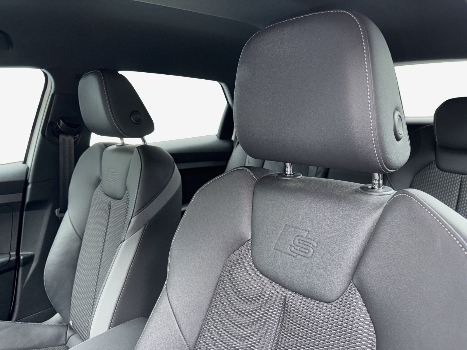 AUDI A1 Sportback 30 TFSI Attraction S-tronic-image-14