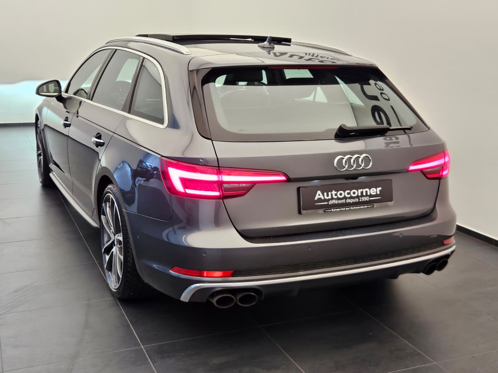 AUDI S4 Avant 3.0 TFSI quattro tiptronic-image-8