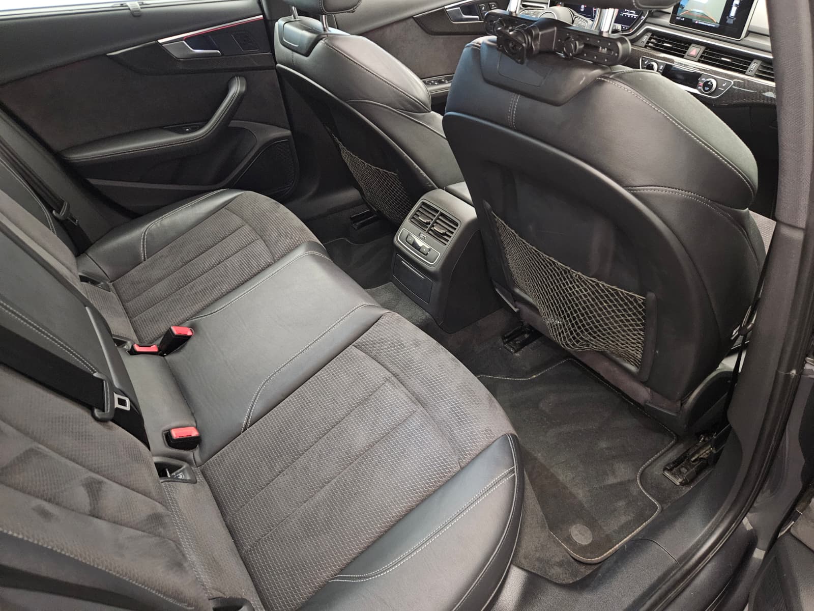 AUDI S4 Avant 3.0 TFSI quattro tiptronic-image-13