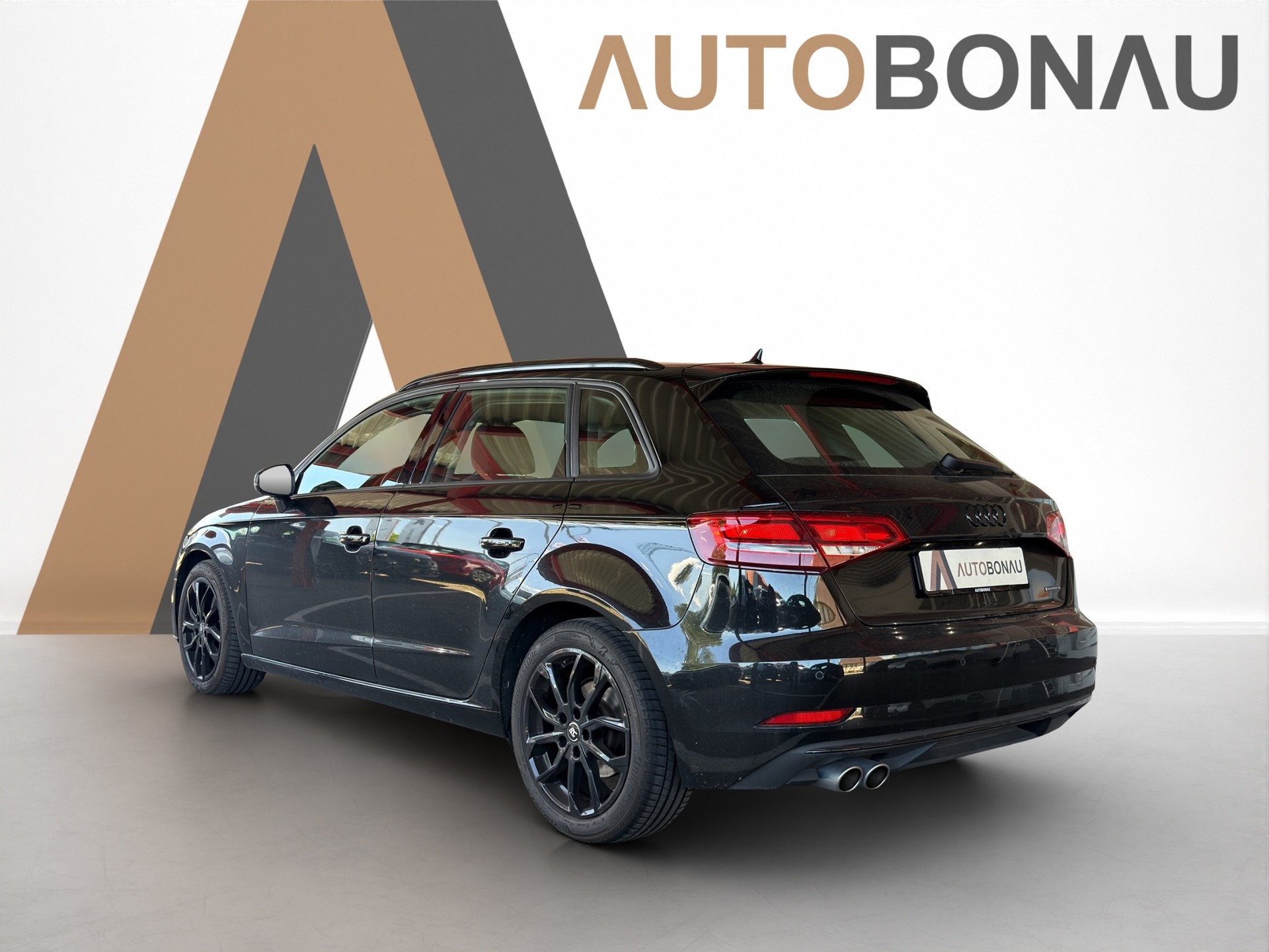 AUDI A3 Sportback 2.0 40 TFSI Sport qu. S-Tronic-showroom-element-2
