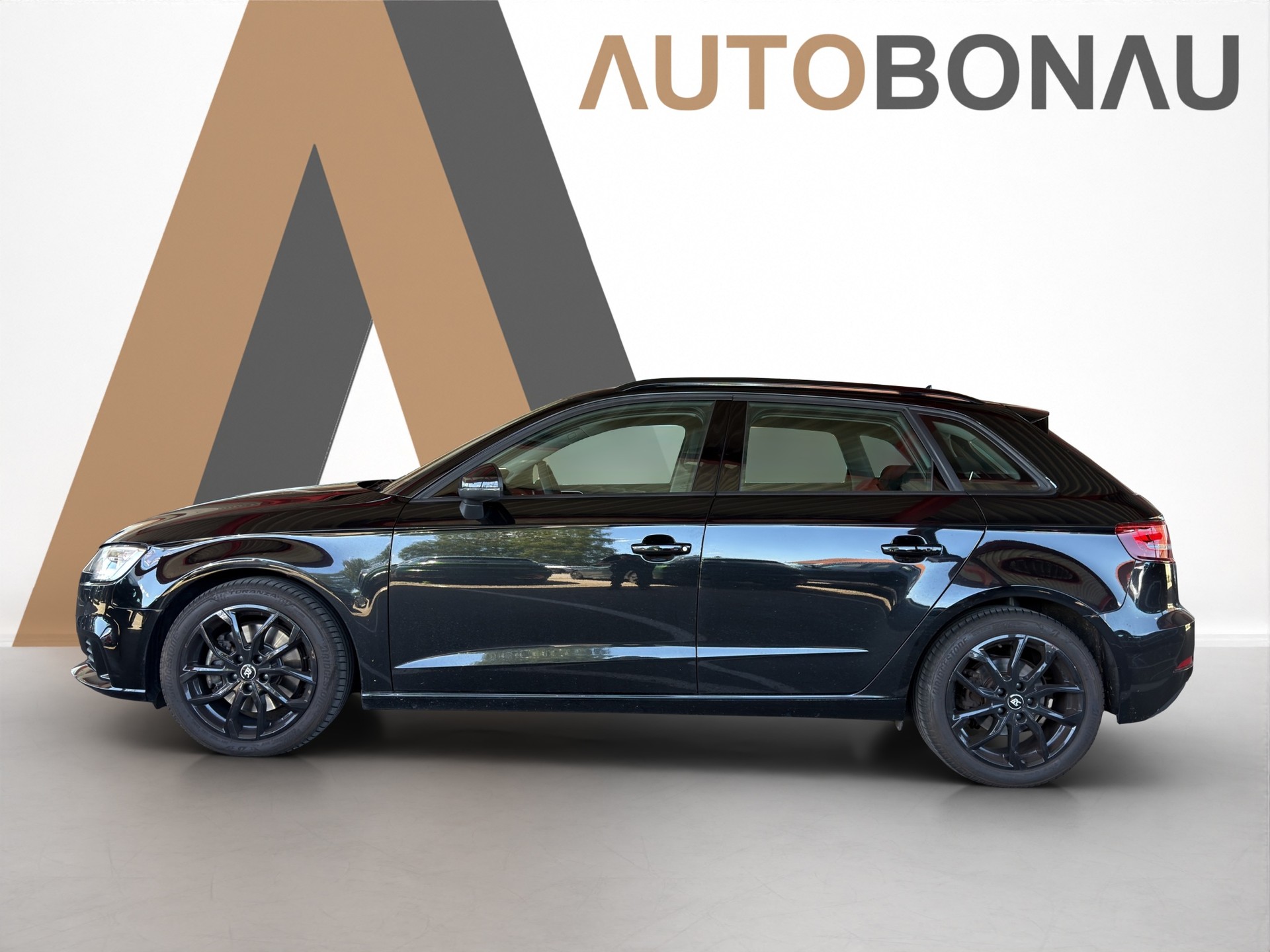 AUDI A3 Sportback 2.0 40 TFSI Sport qu. S-Tronic-showroom-element-1