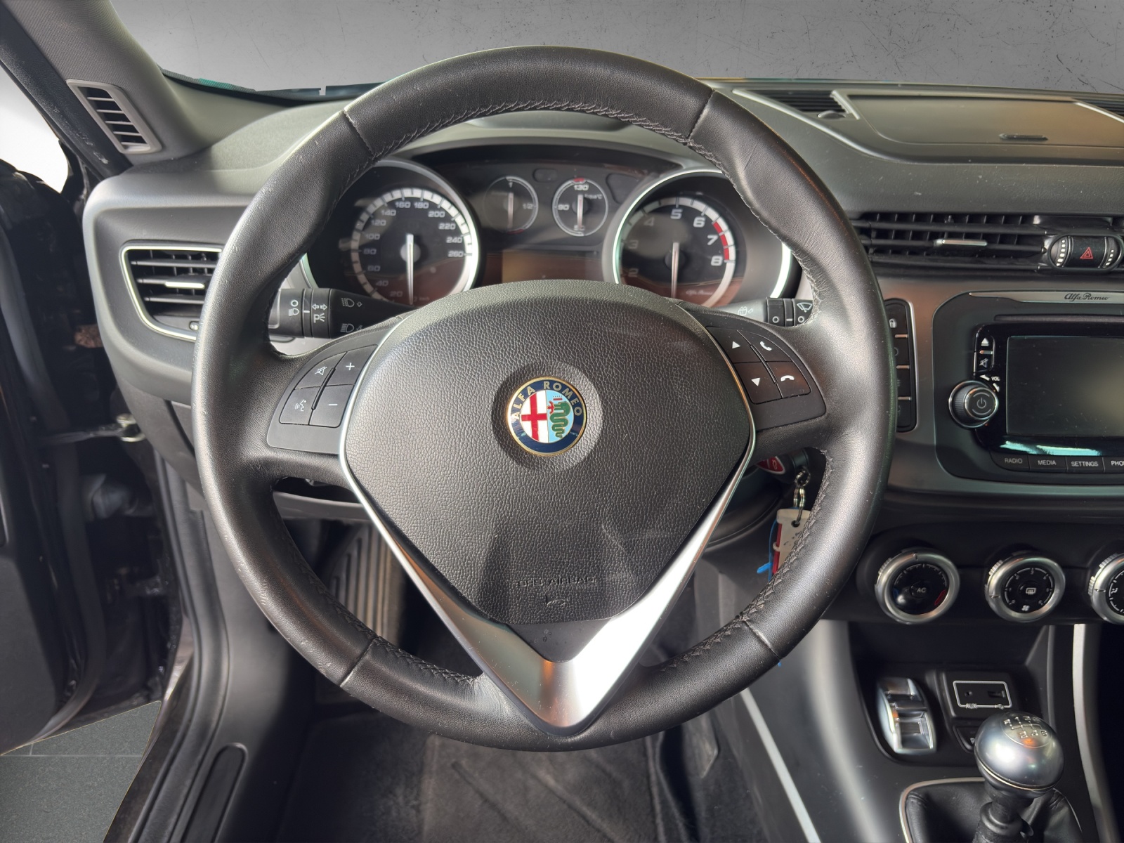 ALFA ROMEO Giulietta 1.4 T Progression Plus-image-6