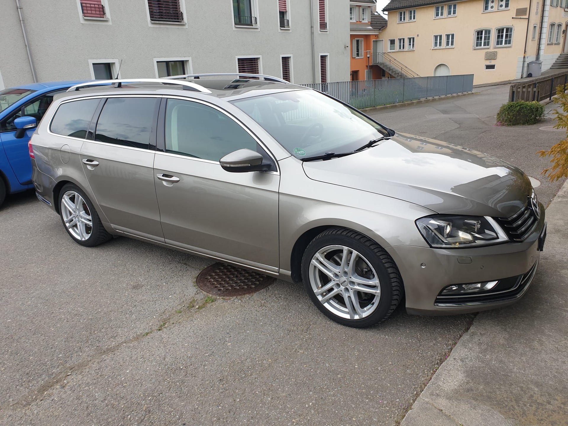 VW Passat Variant 2.0 TDI BMT Highline 4MDSG-image-1