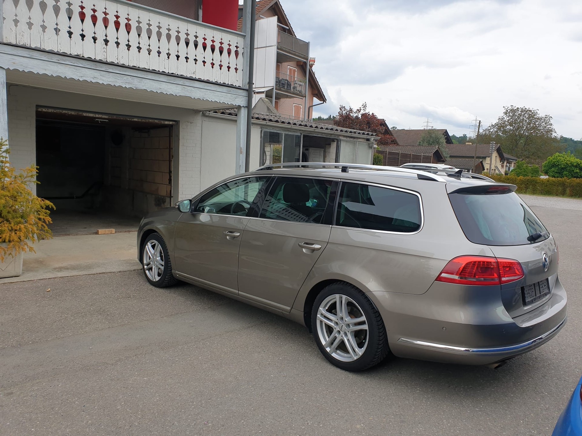 VW Passat Variant 2.0 TDI BMT Highline 4MDSG-image-4