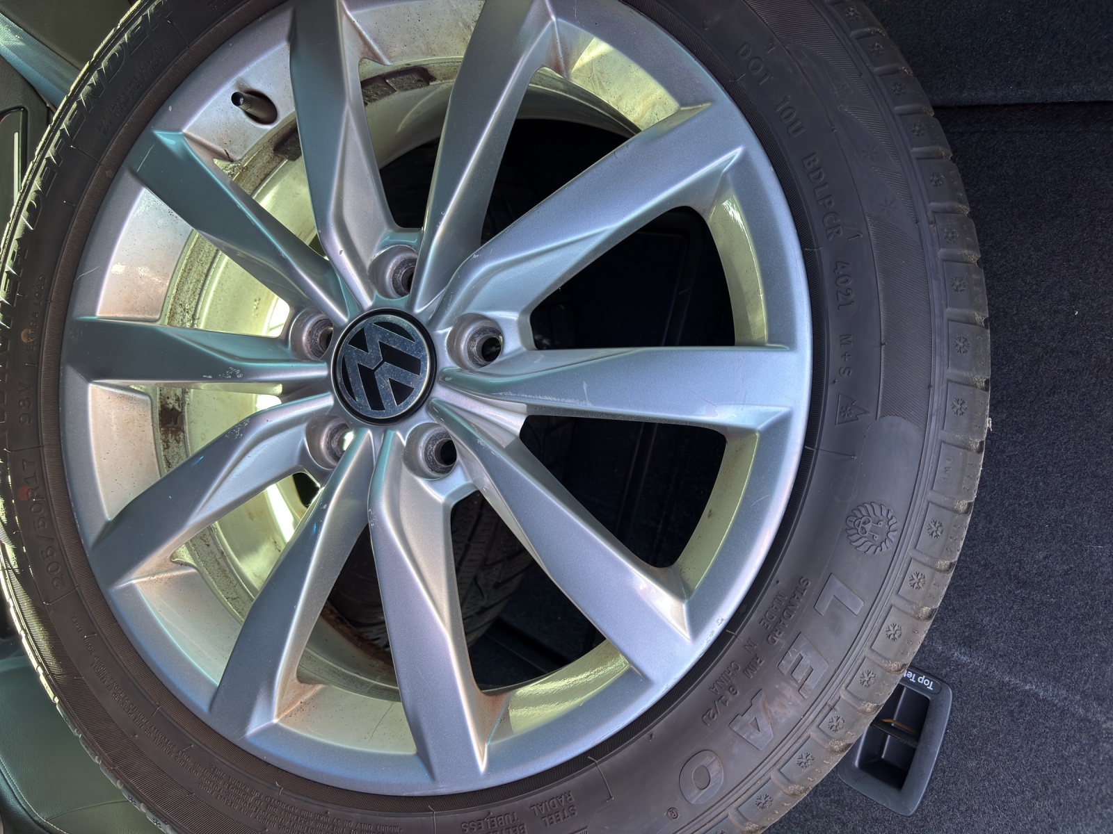 VW Golf 2.0 TSI R 4Motion DSG-image-14
