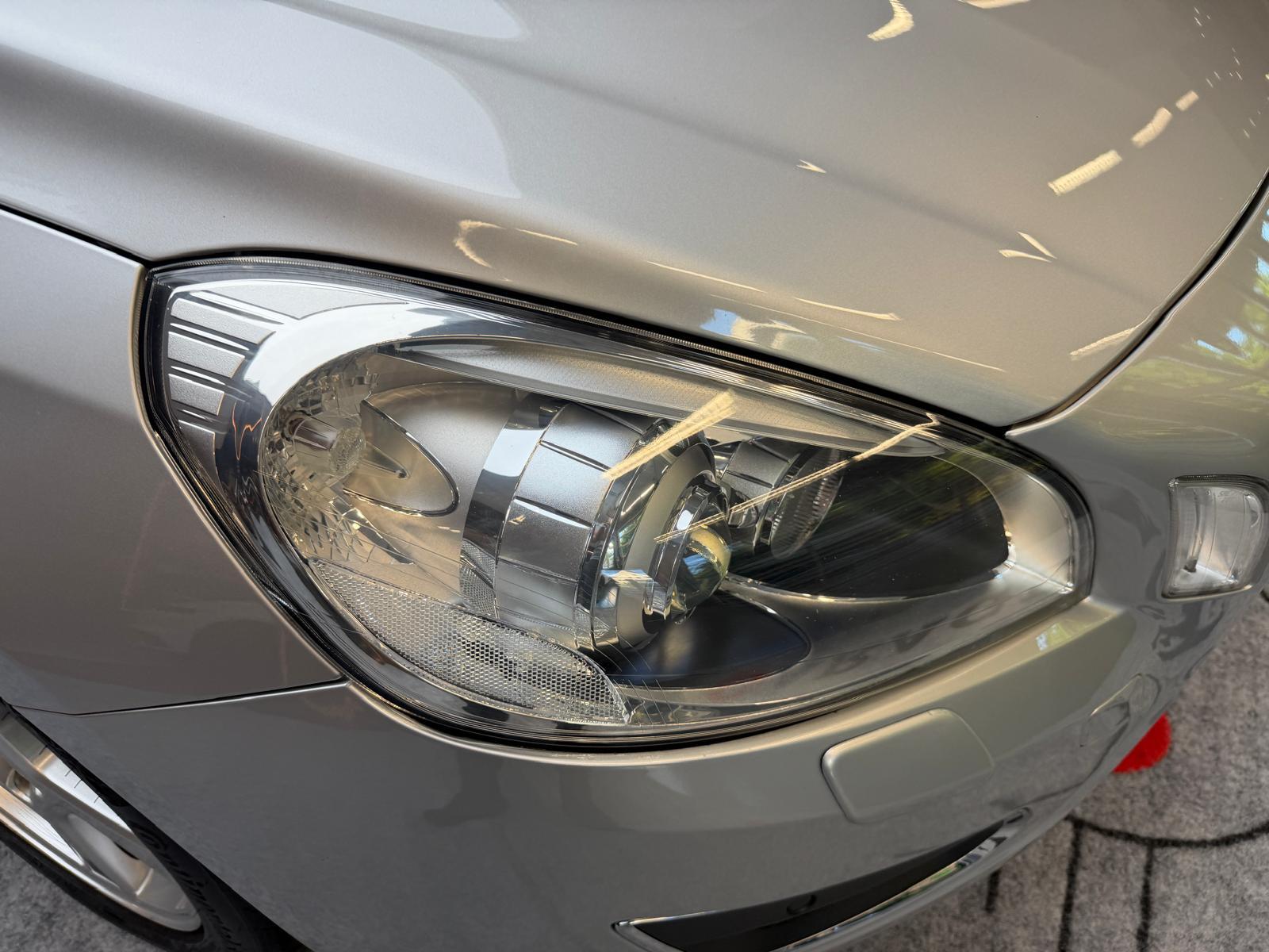 VOLVO V60 2.0 D3 Summum-image-10