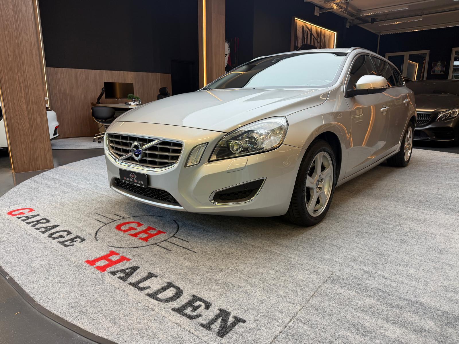 VOLVO V60 2.0 D3 Summum-image-3