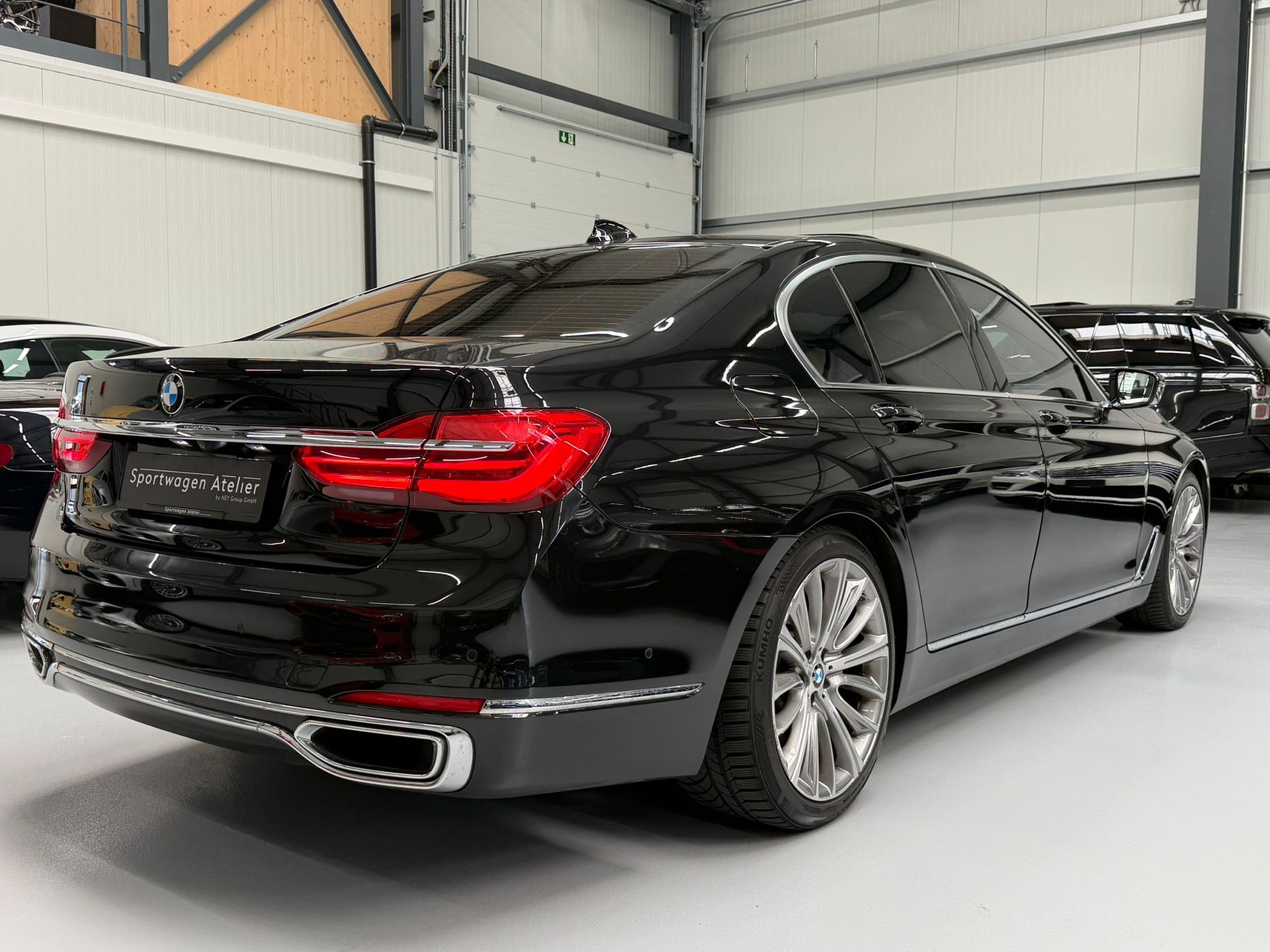 BMW 730d xDrive Steptronic-image-6