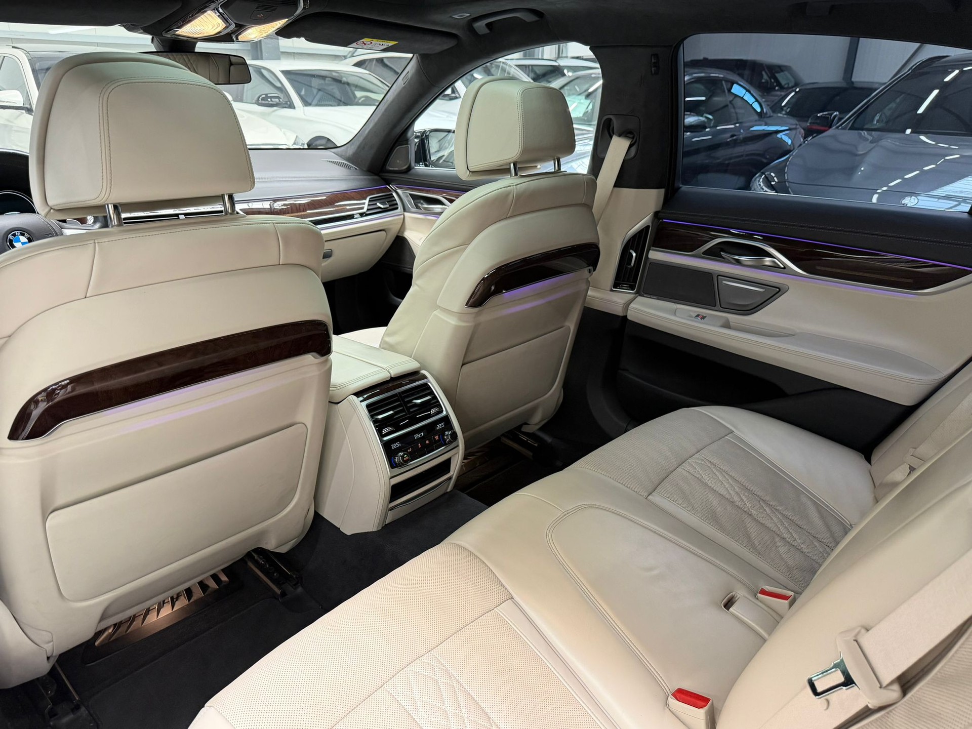 BMW 730d xDrive Steptronic-image-22