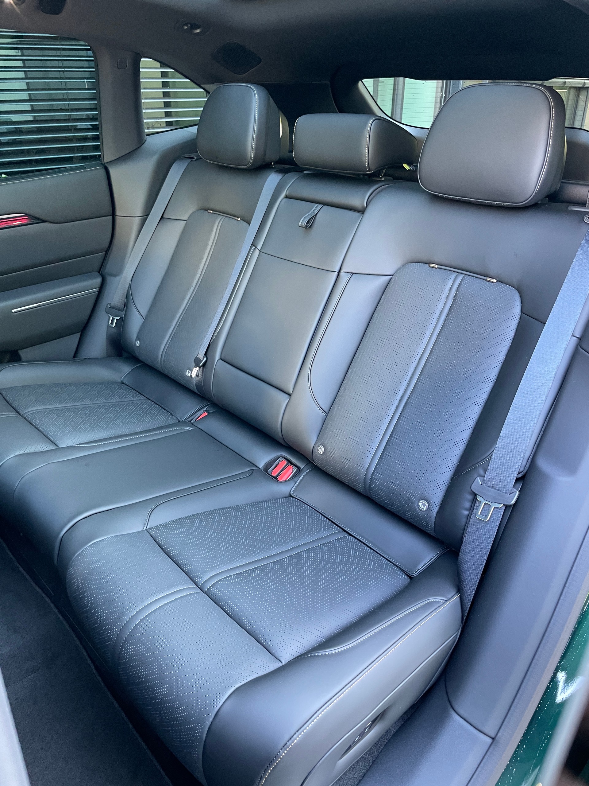 ZEEKR ZEEKR 7X Privilege AWD mit Comfort inkl. Cockpit Paket mit AHK-image-15