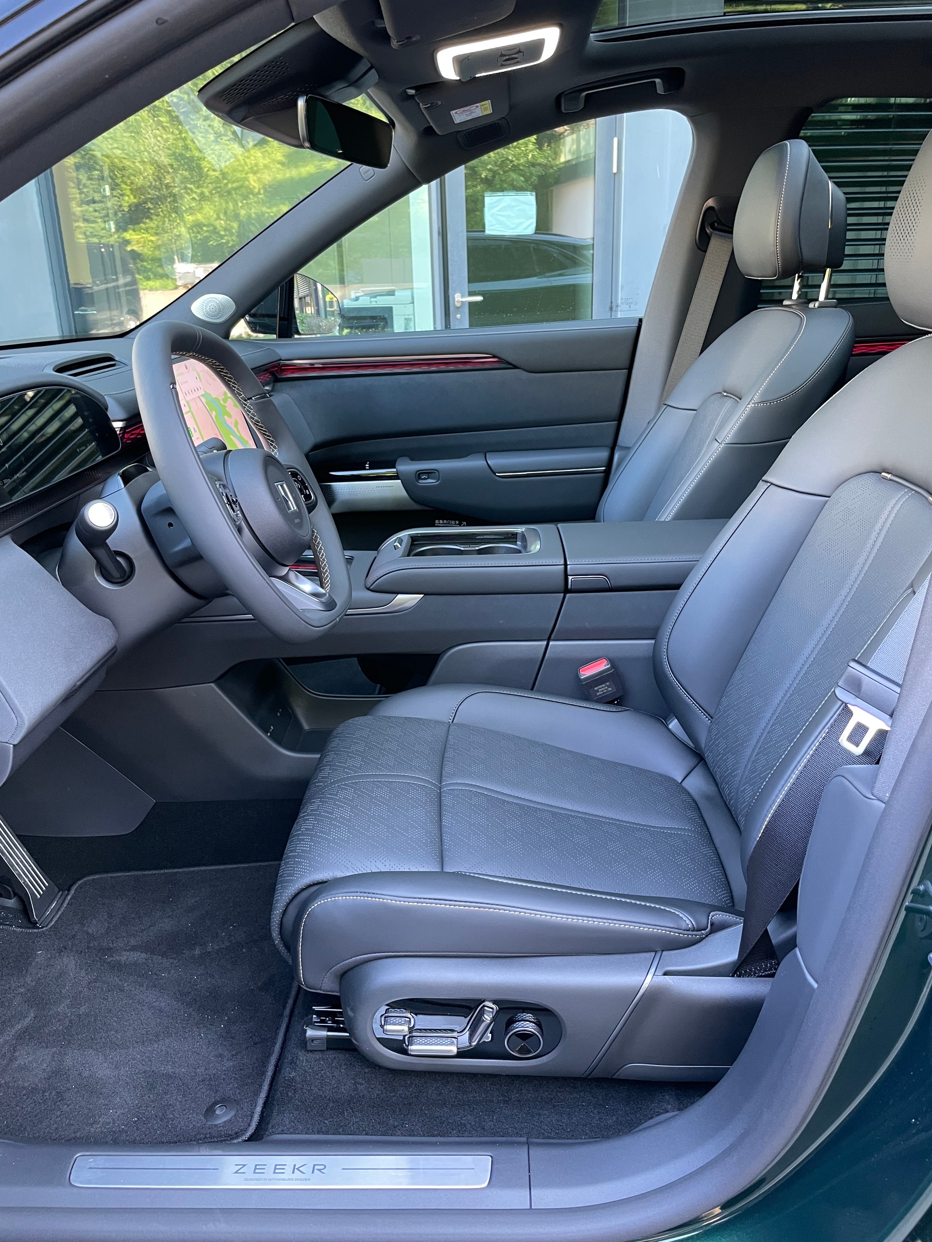 ZEEKR ZEEKR 7X Privilege AWD mit Comfort inkl. Cockpit Paket mit AHK-image-13