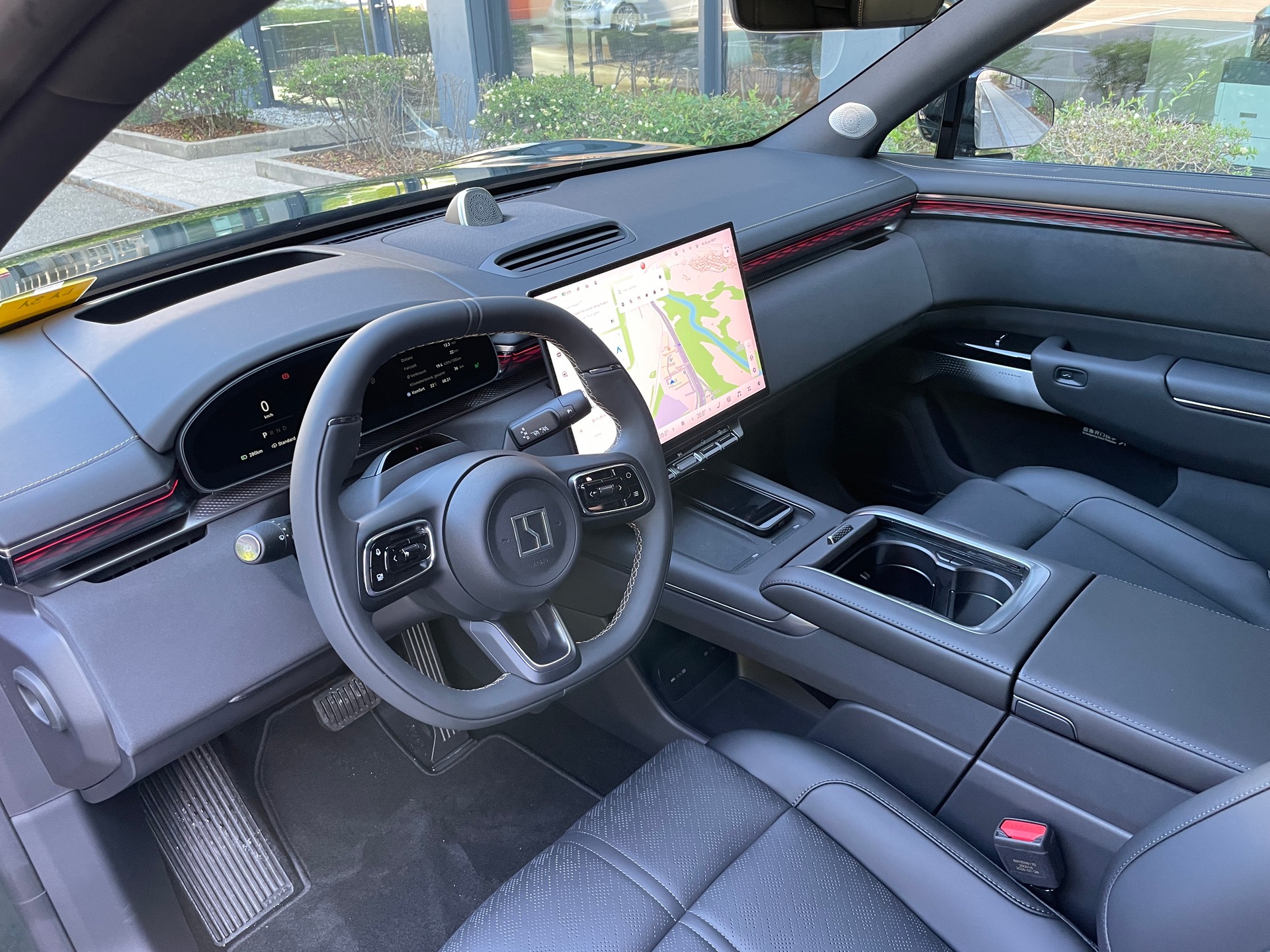 ZEEKR ZEEKR 7X Privilege AWD mit Comfort inkl. Cockpit Paket mit AHK-image-10