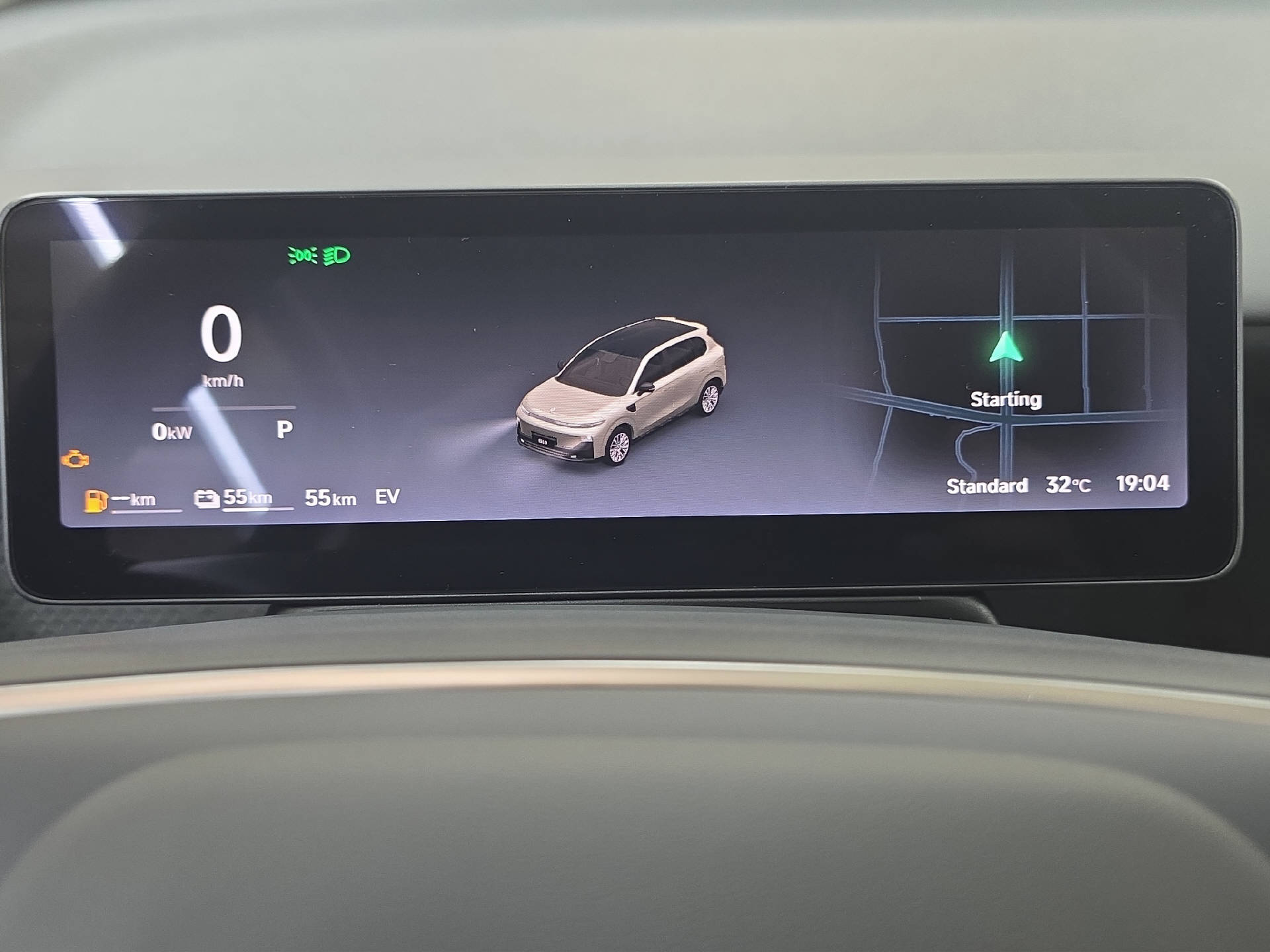 LEAPMOTOR B10 1.5 Hybrid EV-image-6