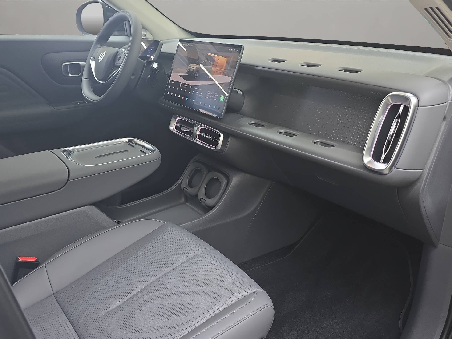 LEAPMOTOR B10 1.5 Hybrid EV-image-10