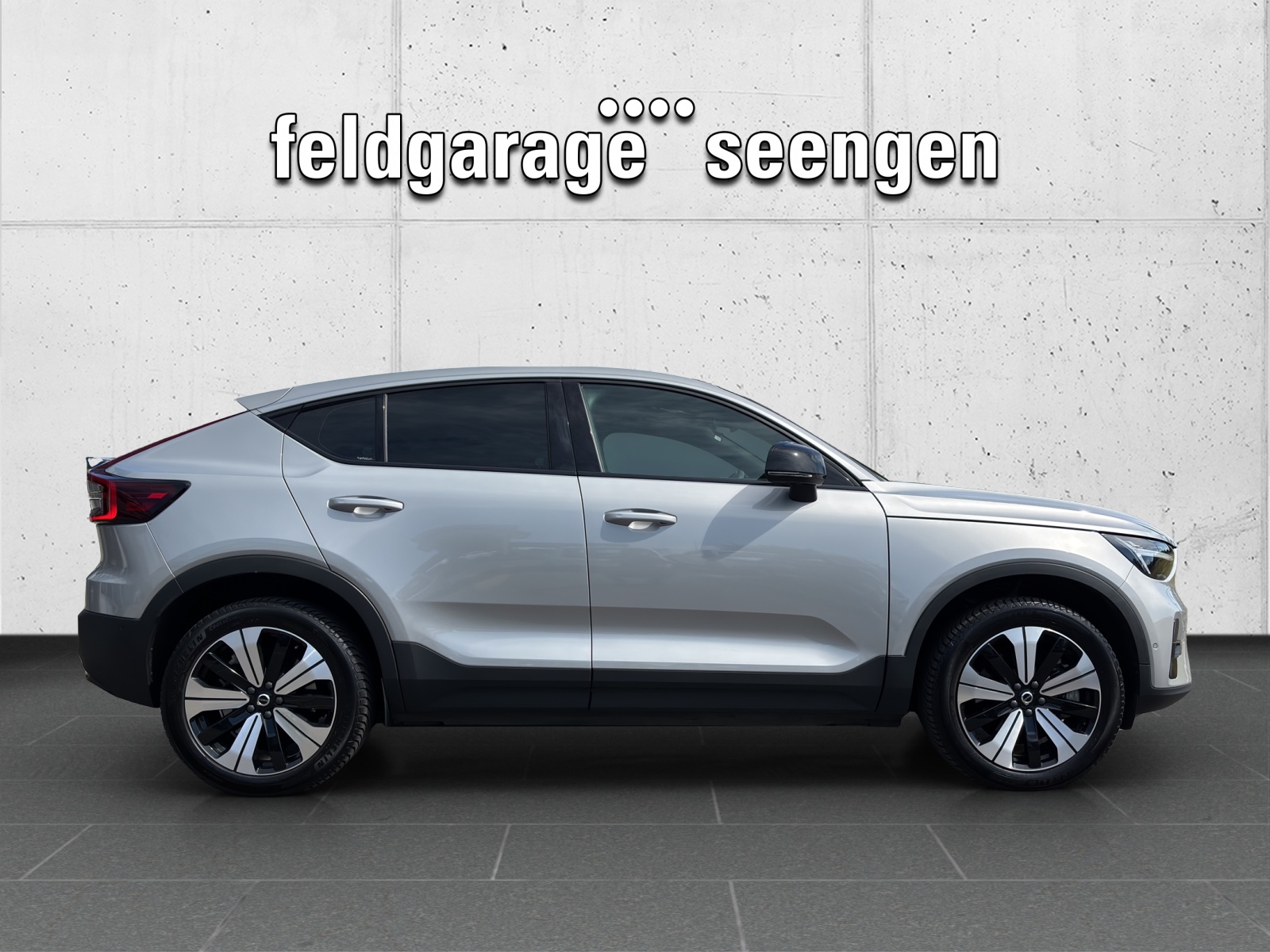 VOLVO C40 Recharge P6 Pure Electric Ultimate mit Panoramadach, Wärmepume & fortl. Werksgarantie bis 09.2028-image-3