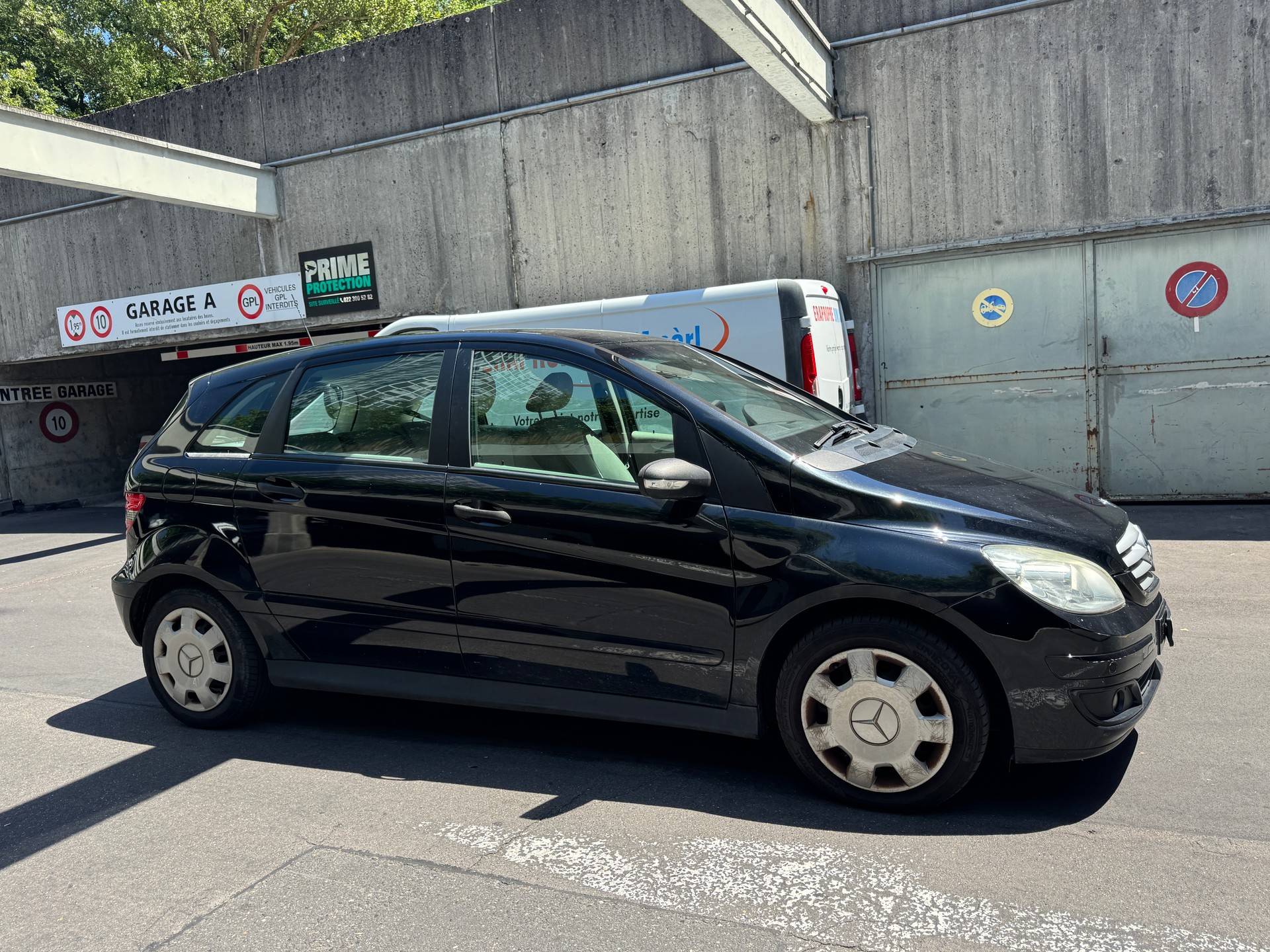 MERCEDES-BENZ B 180 CDI-image-1