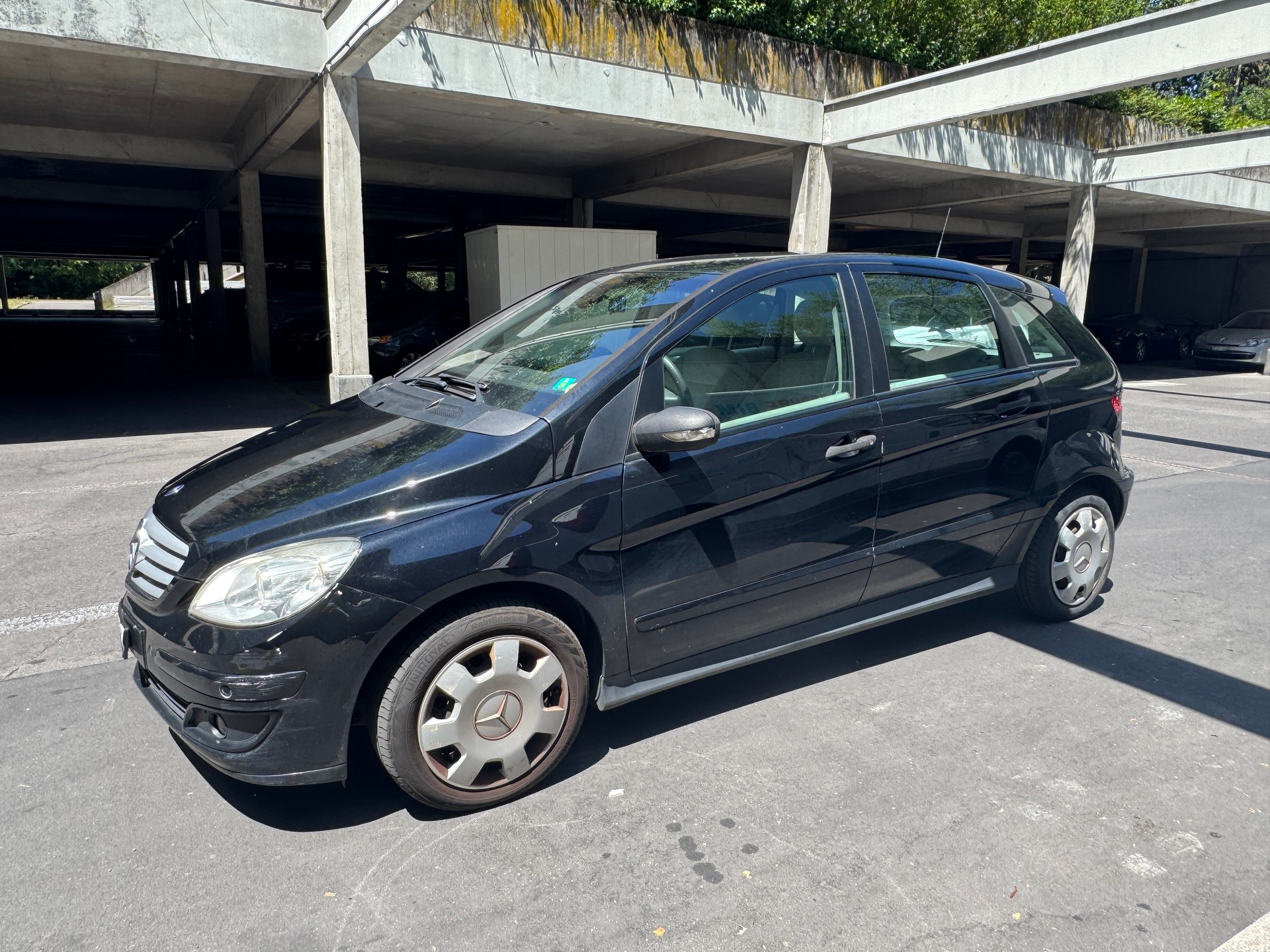 MERCEDES-BENZ B 180 CDI-image-2