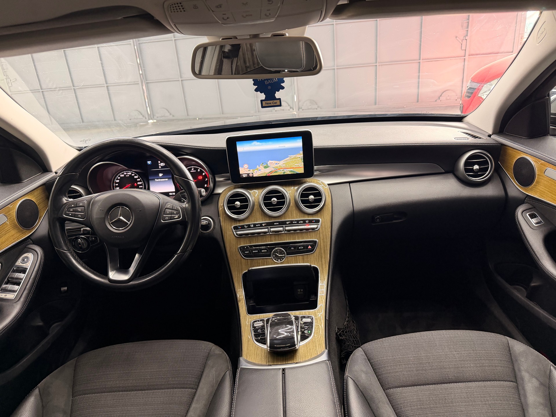 MERCEDES-BENZ C 200 Swiss Star Edition Exclusive 7G-Tronic-image-7