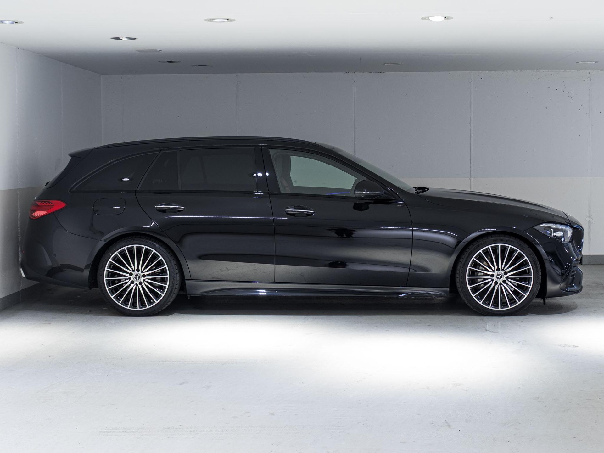 MERCEDES-BENZ C 220 d 4MATIC T-Modell-image-1