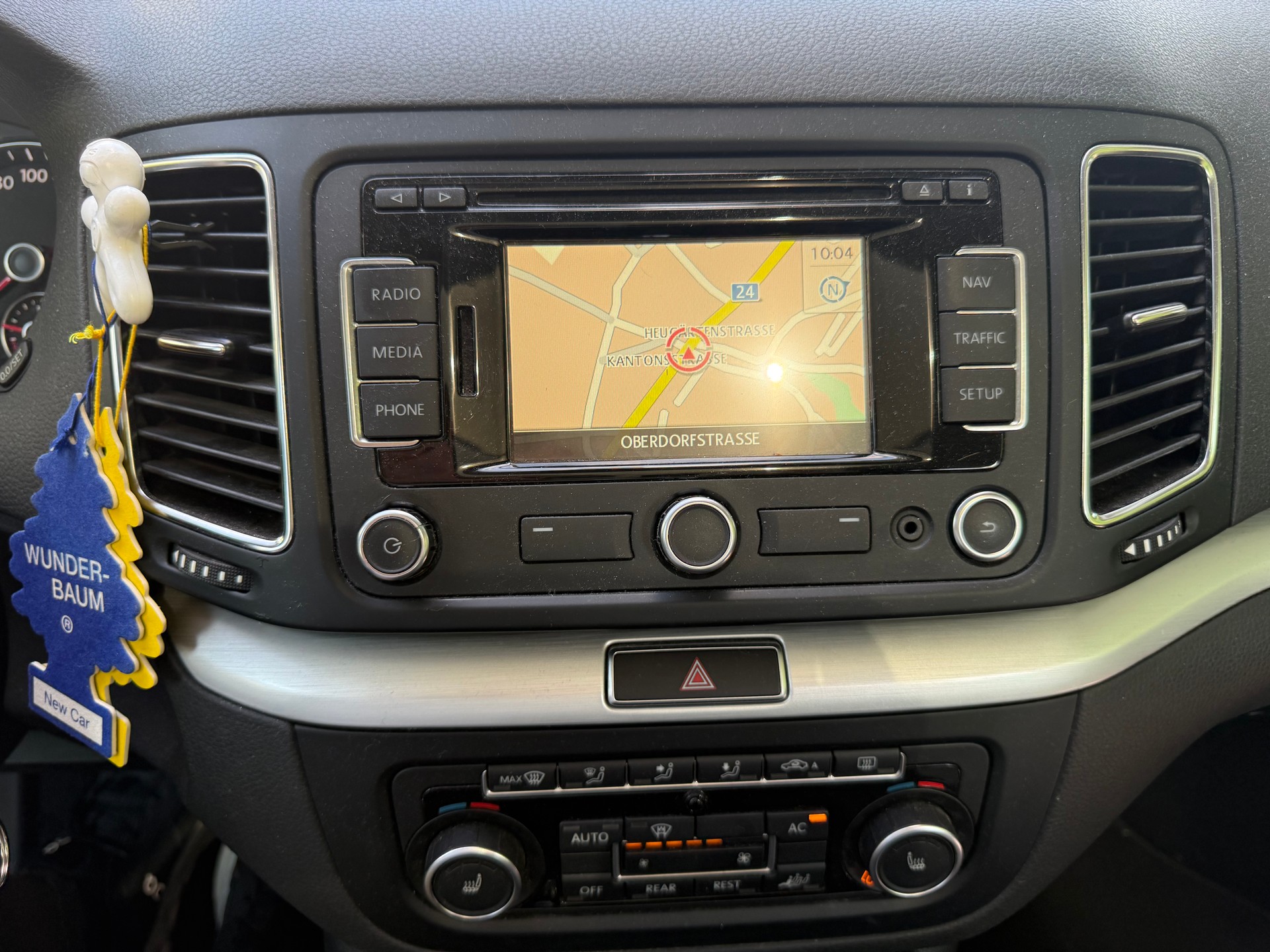 VW Sharan 2.0 TDI BlueMotion Technology Trendline-image-15