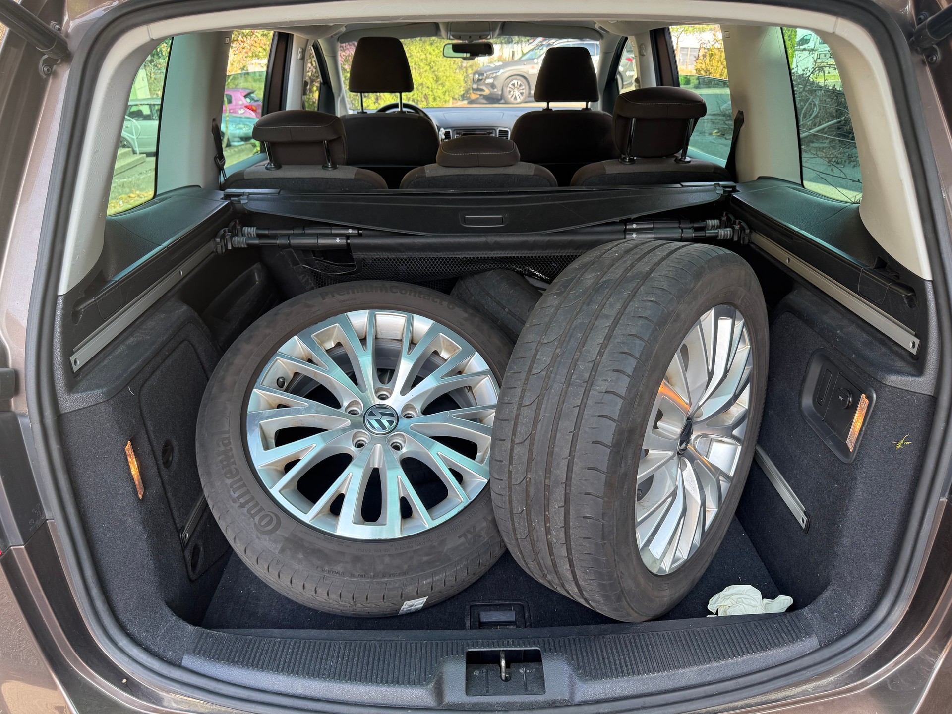 VW Sharan 2.0 TDI BlueMotion Technology Trendline-image-7