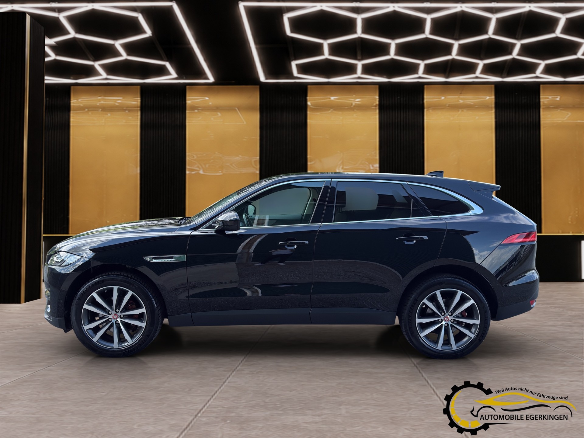 JAGUAR F-Pace 2.0 D 180 Prestige AWD-image-7