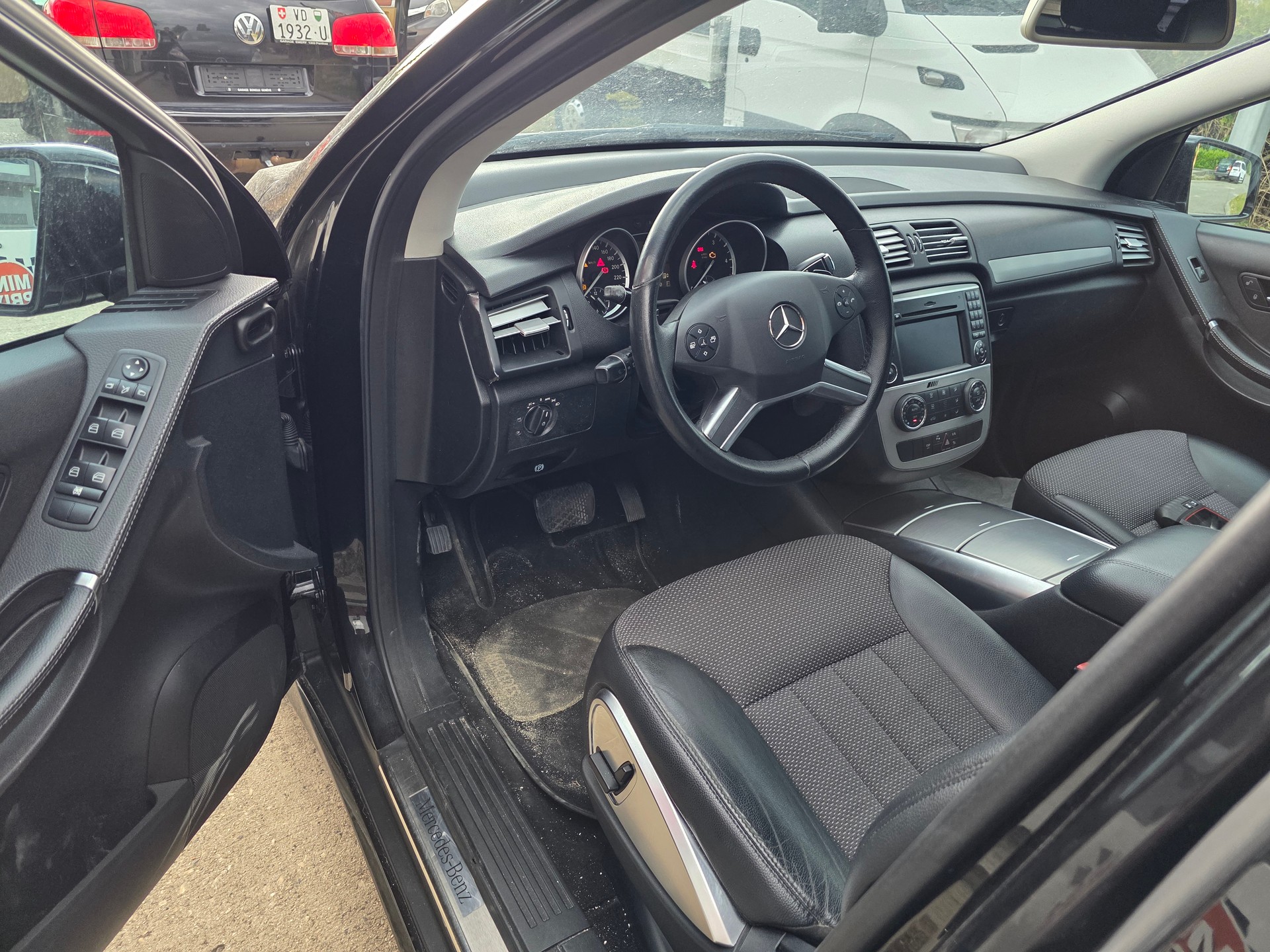 MERCEDES-BENZ R 350 (320) CDI L 4Matic 7G-Tronic-image-6