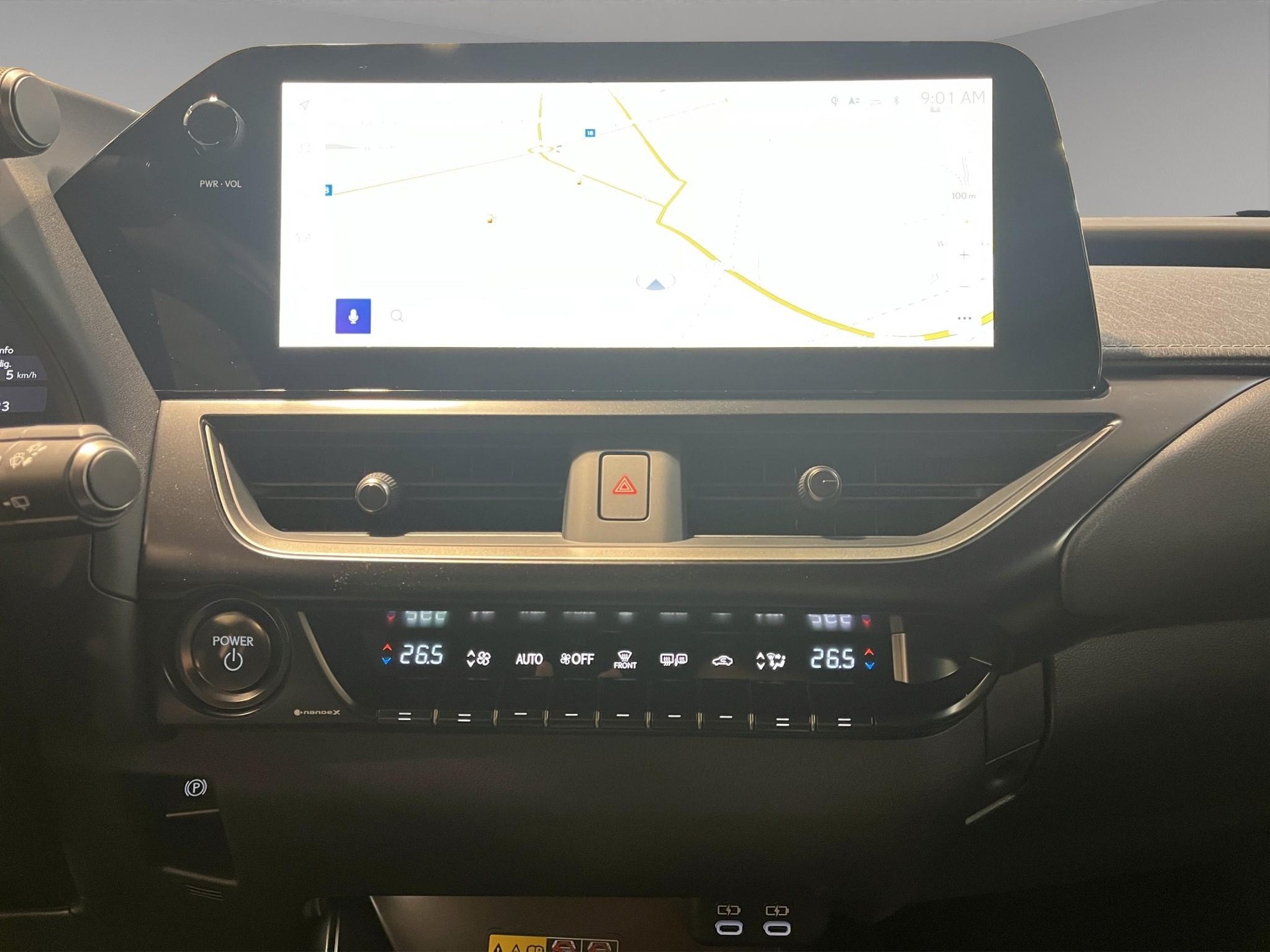 LEXUS UX 300h F-Line-image-5