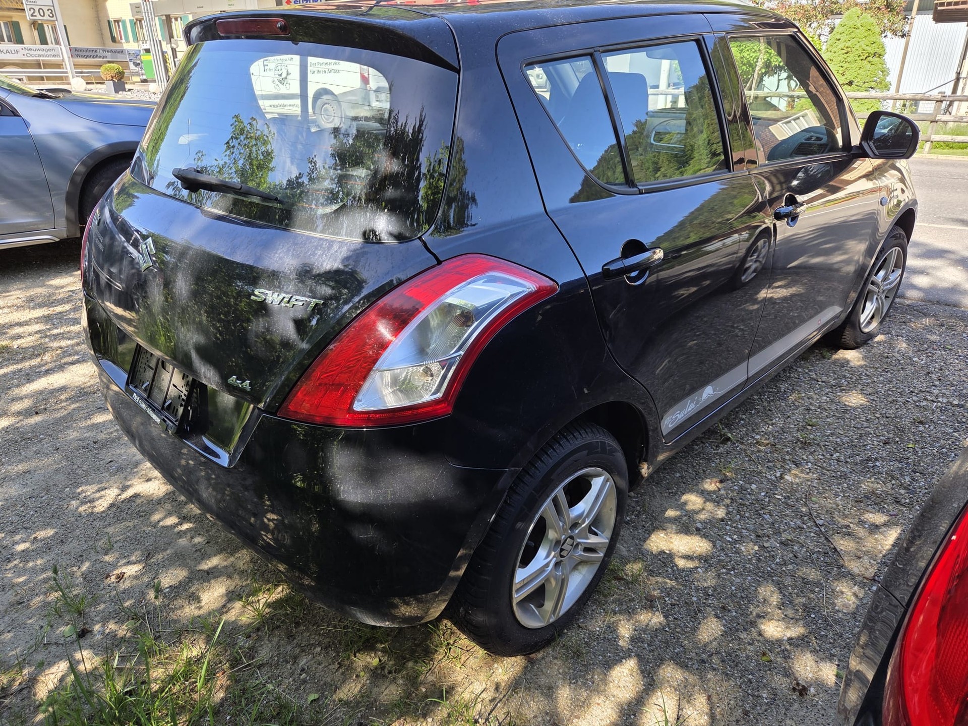 SUZUKI Swift 1.2i 16V GL Top 4x4-image-2