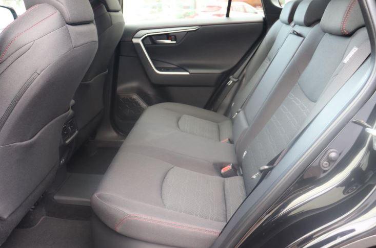 TOYOTA RAV4 2.5 Plug-In-Hybrid Trend-image-6