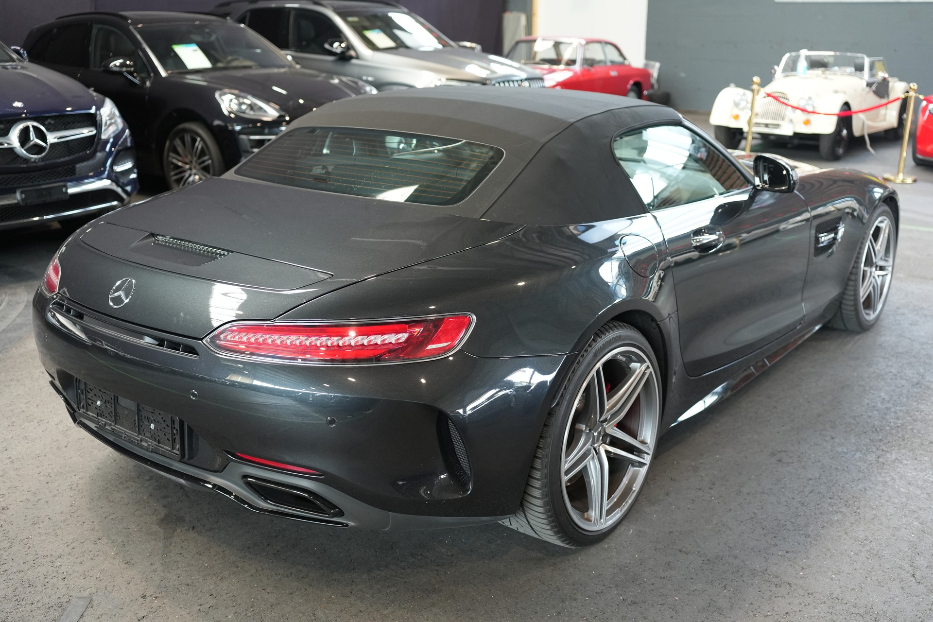 MERCEDES-BENZ AMG GT C Roadster Speedshift DCT-image-3