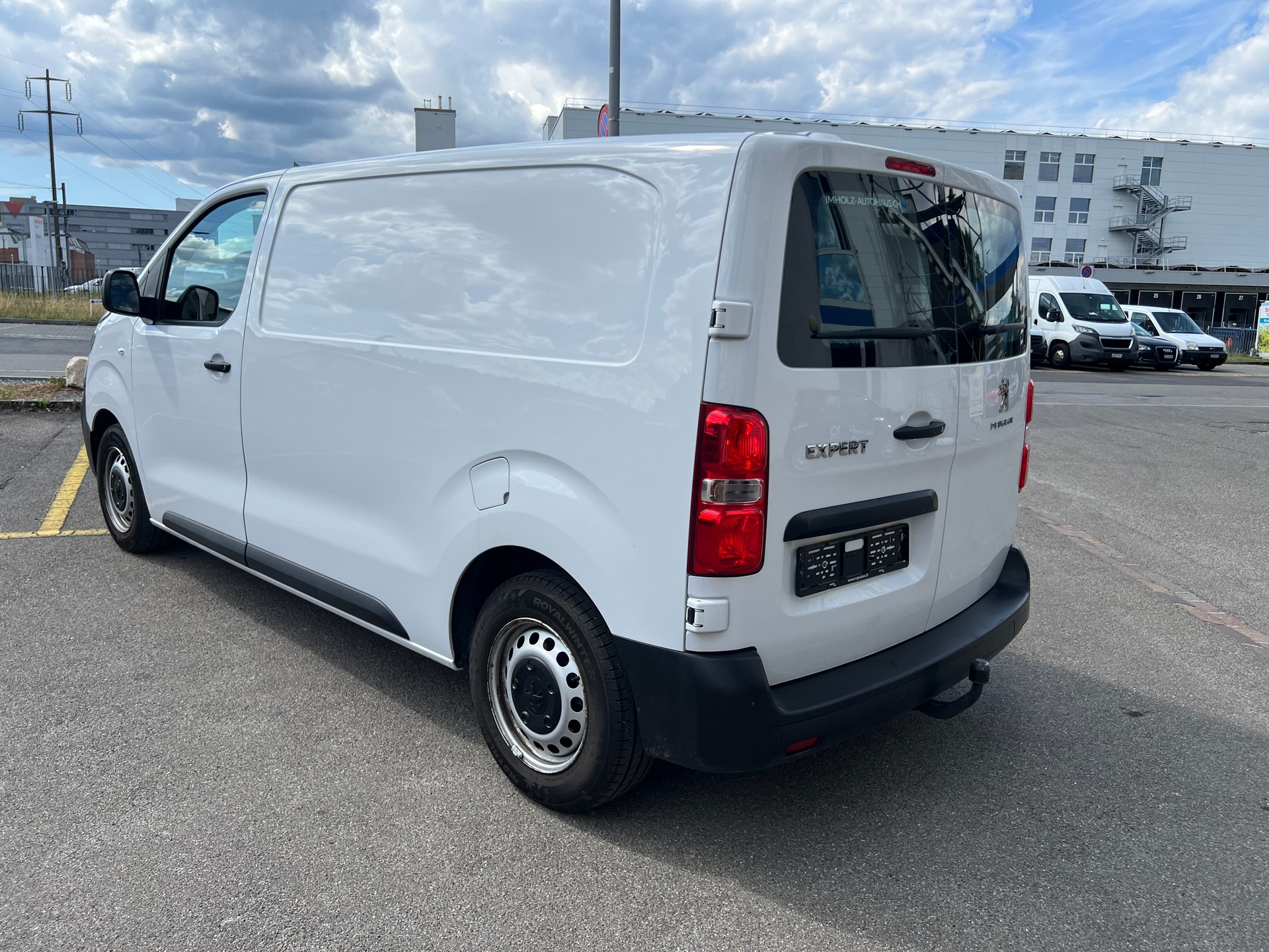 PEUGEOT Expert 1.5 BlueHDi 120 S&S Standard-image-6