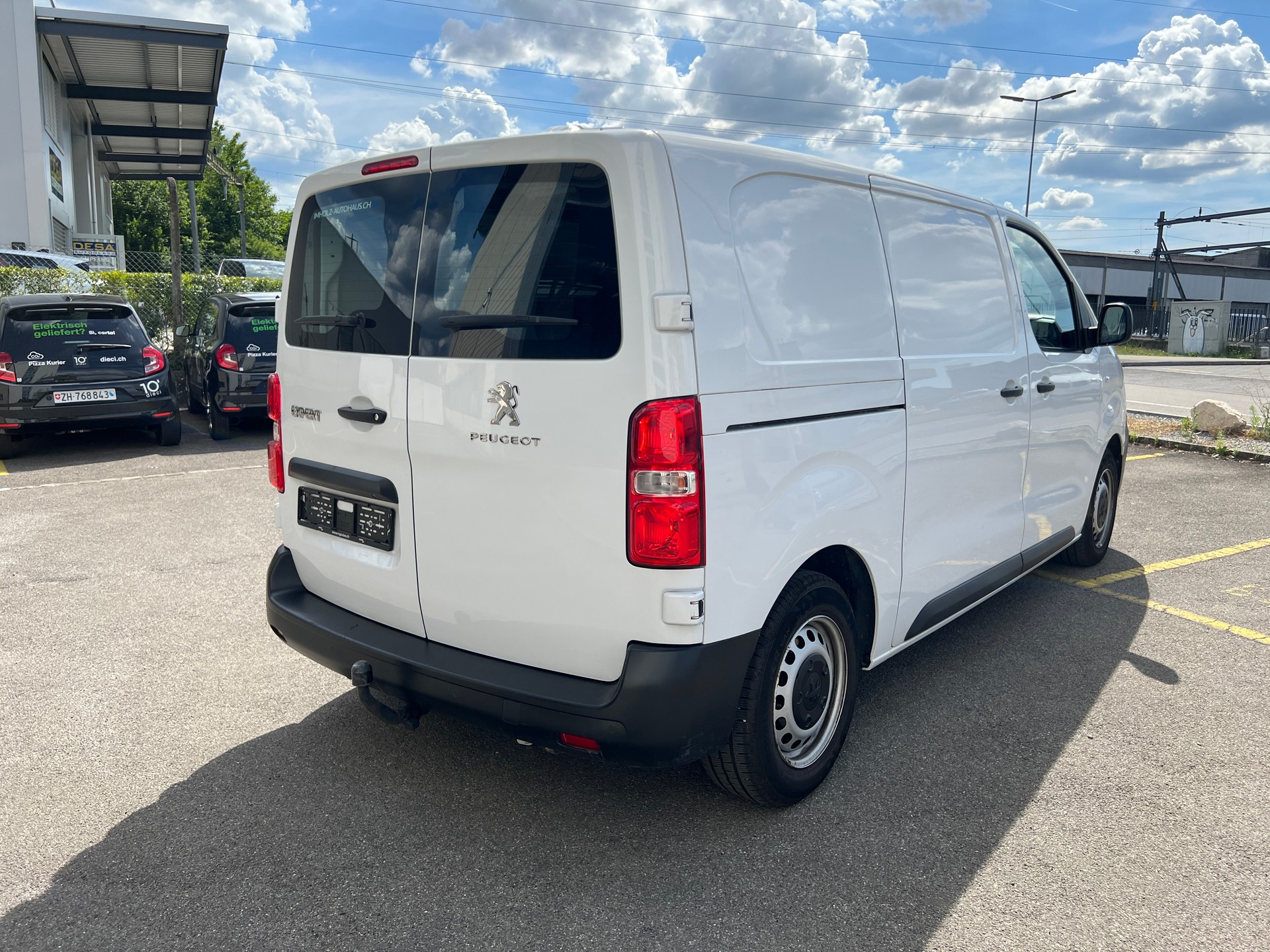 PEUGEOT Expert 1.5 BlueHDi 120 S&S Standard-image-4
