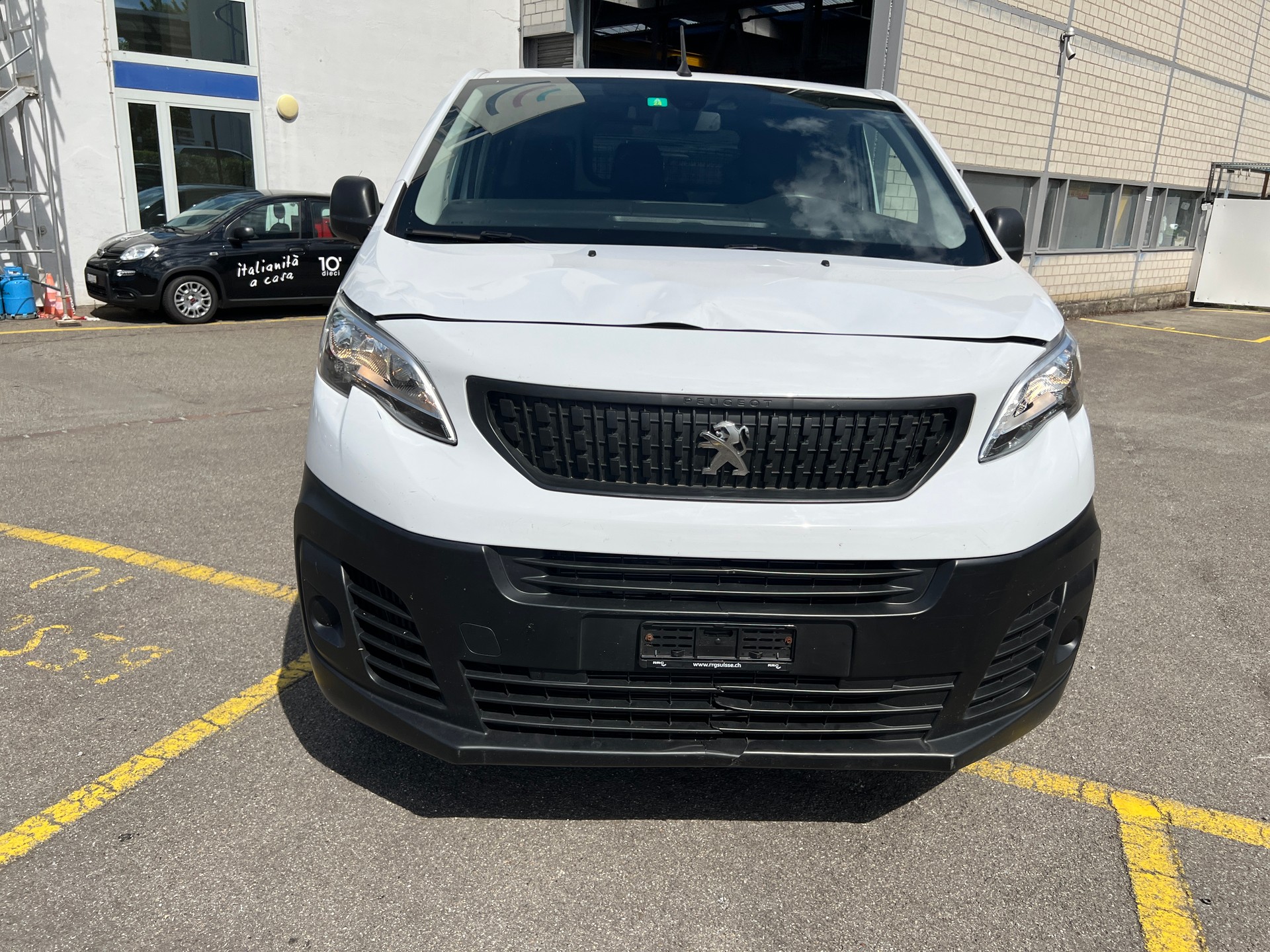 PEUGEOT Expert 1.5 BlueHDi 120 S&S Standard-image-1