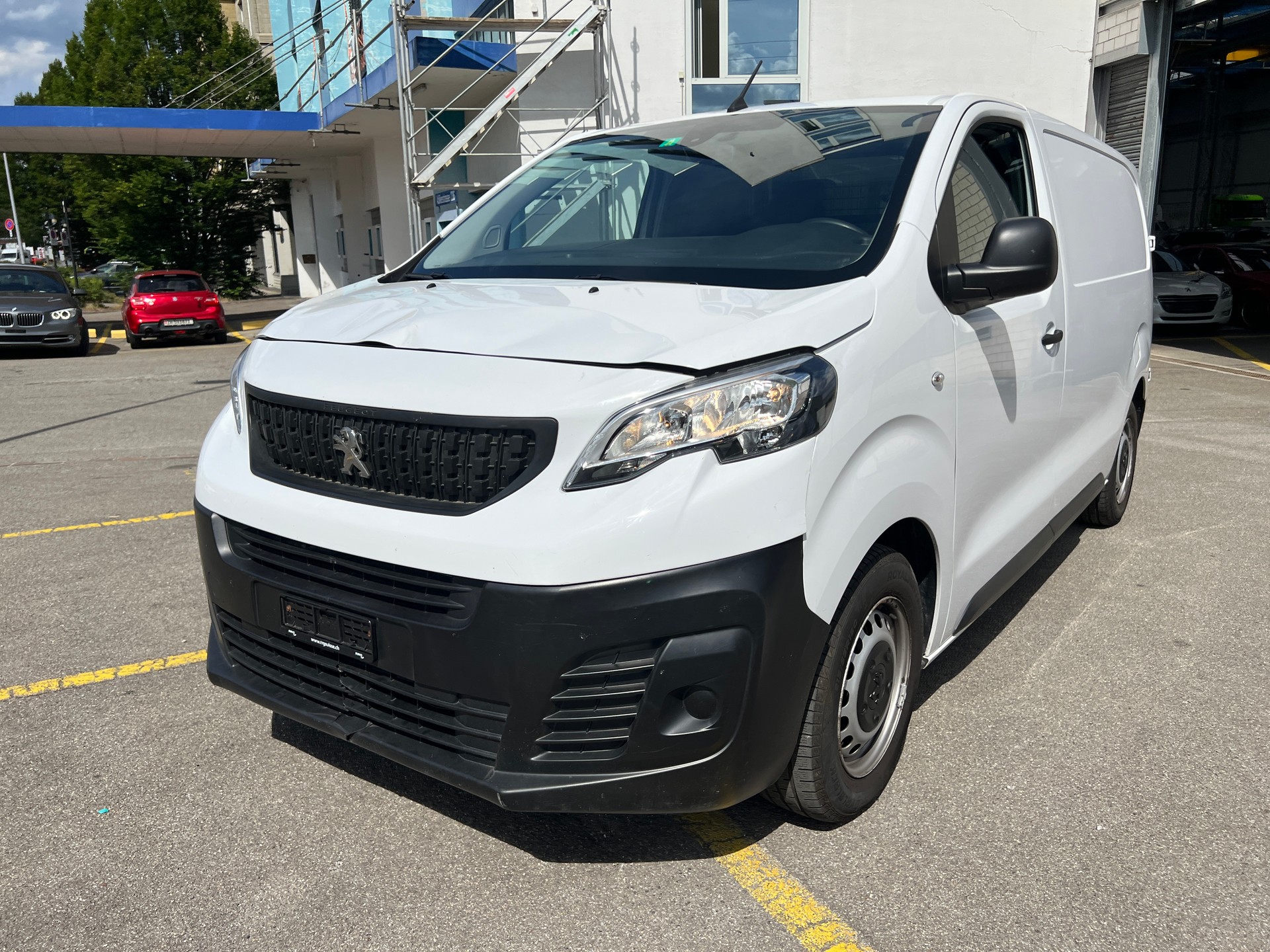 PEUGEOT Expert 1.5 BlueHDi 120 S&S Standard-image-0