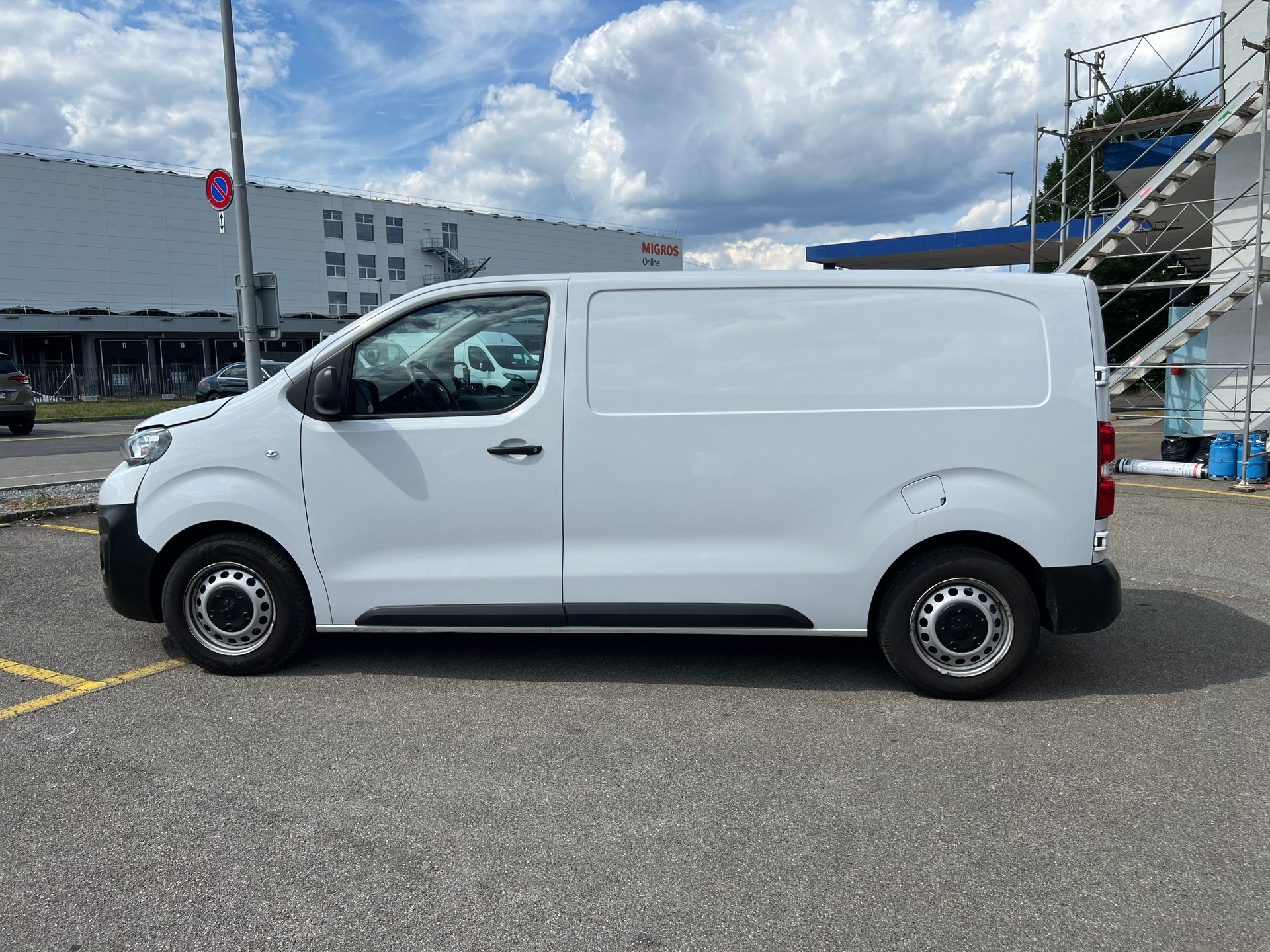 PEUGEOT Expert 1.5 BlueHDi 120 S&S Standard-image-7