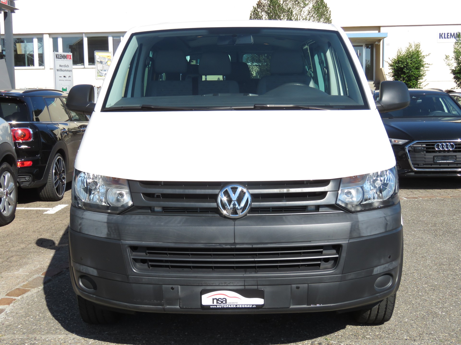 VW T5 2.0 TDI BMT DSG 9-Plätzer (Automat, AHK 2.5 t)-image-1