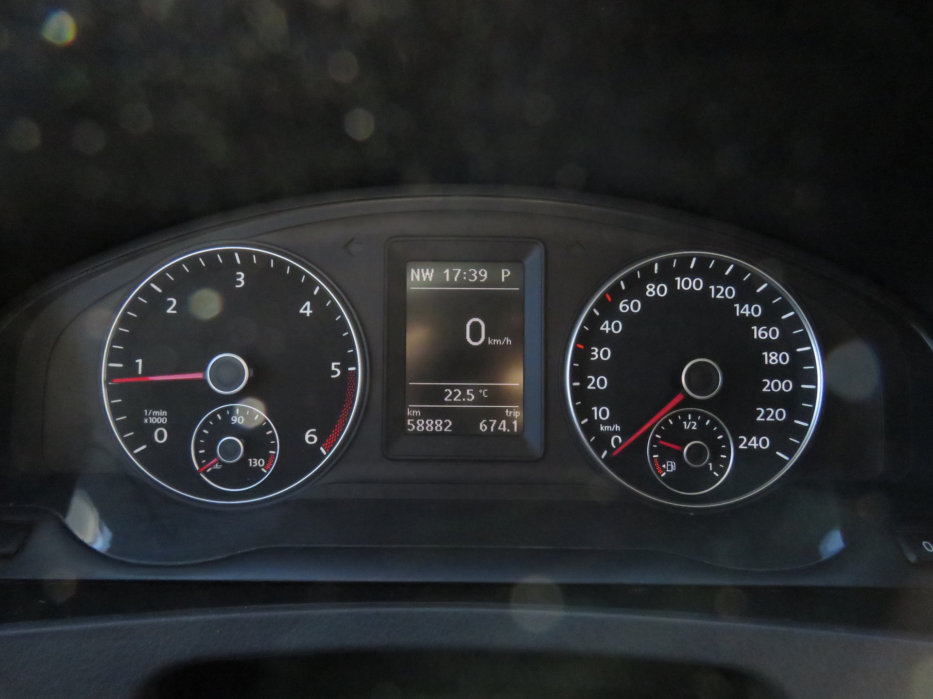 VW T5 2.0 TDI BMT DSG 9-Plätzer (Automat, AHK 2.5 t)-image-15