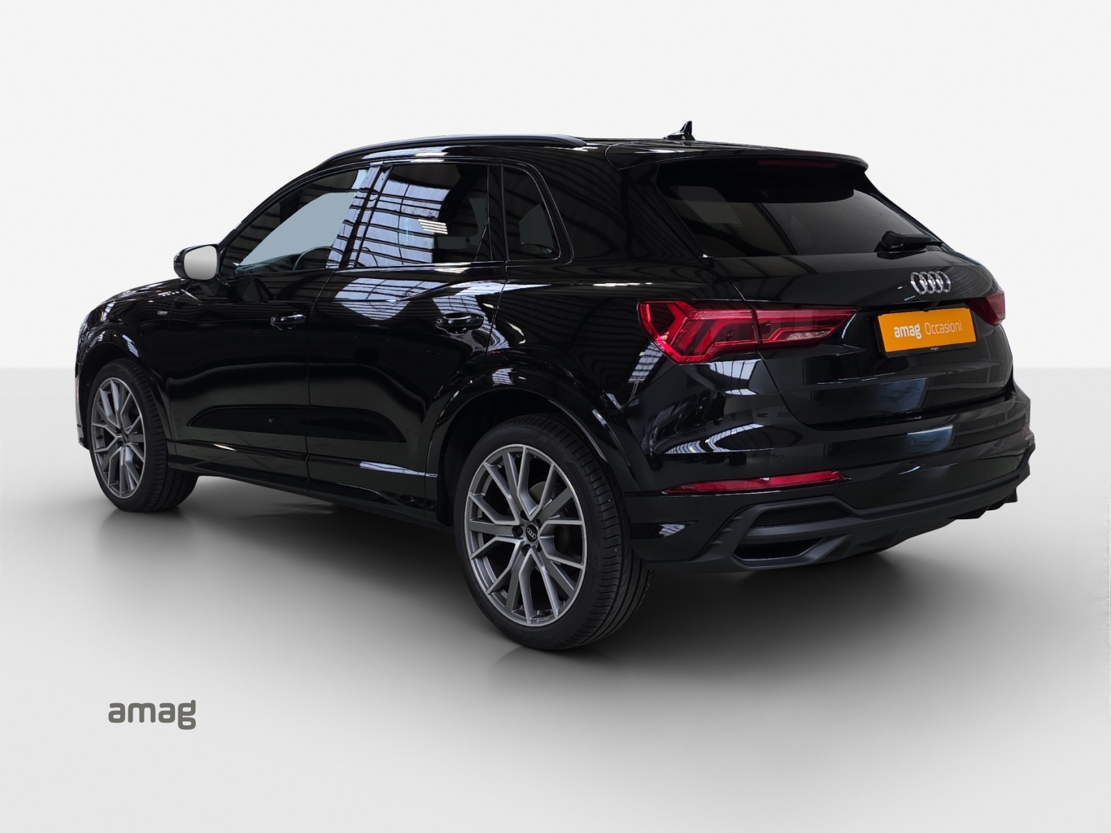 AUDI Q3 35 TFSI S line Attraction S-tronic-image-2