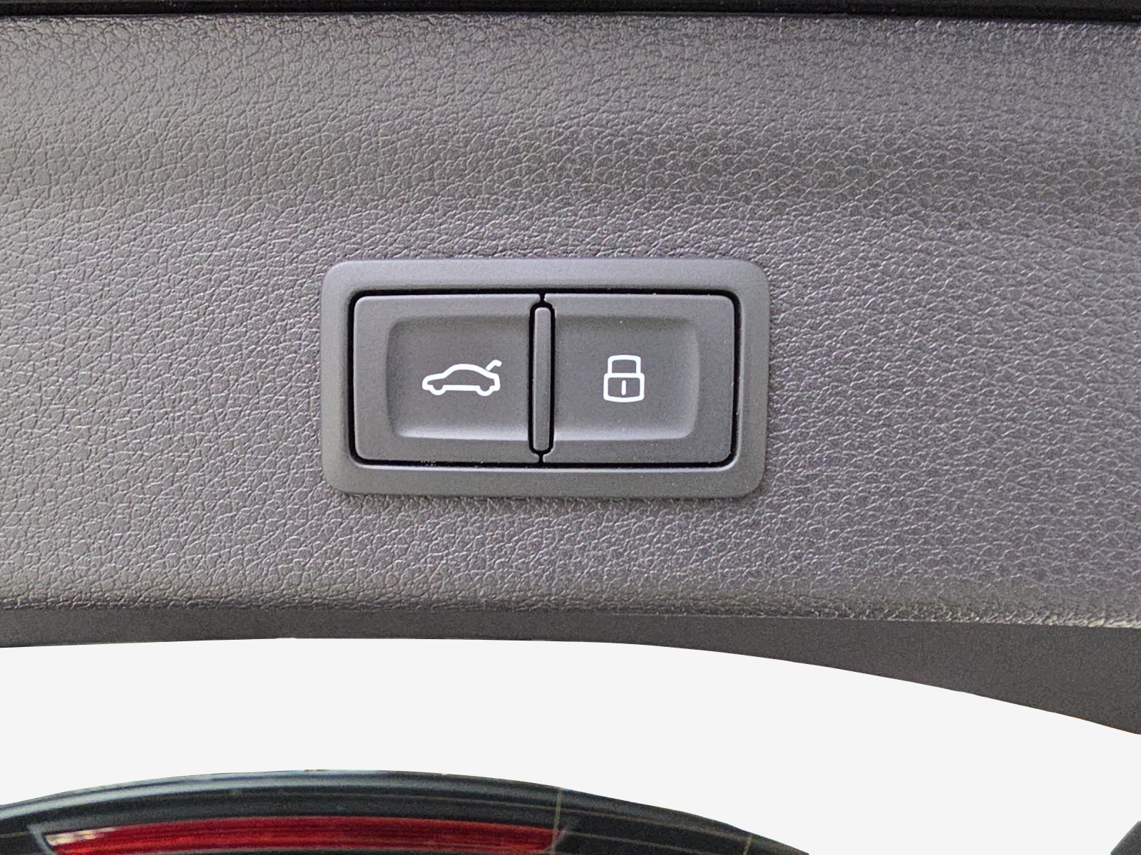 AUDI Q3 35 TFSI S line Attraction S-tronic-image-13