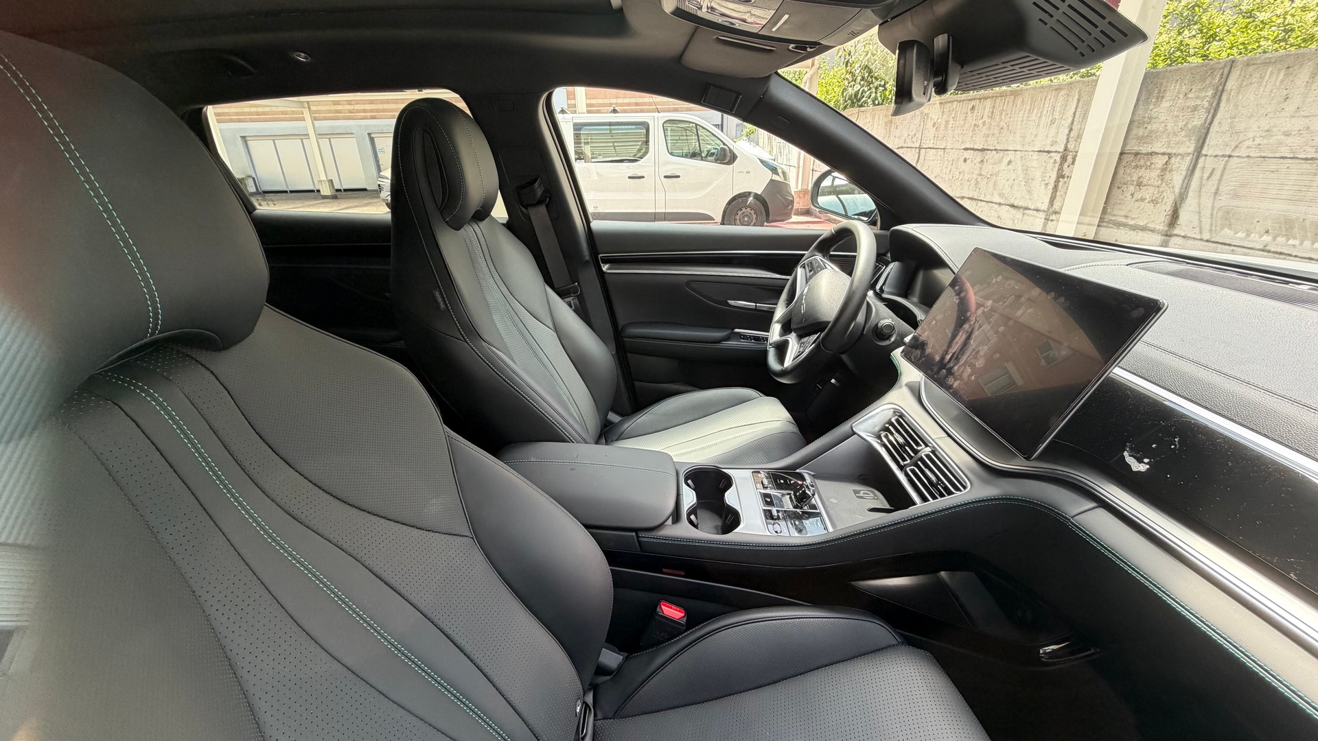 BYD Design AWD-image-2