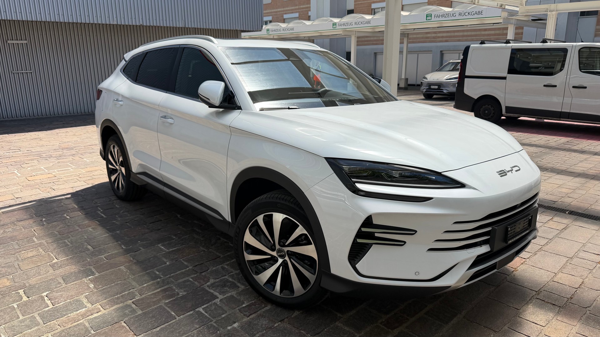 BYD Design AWD-image-0