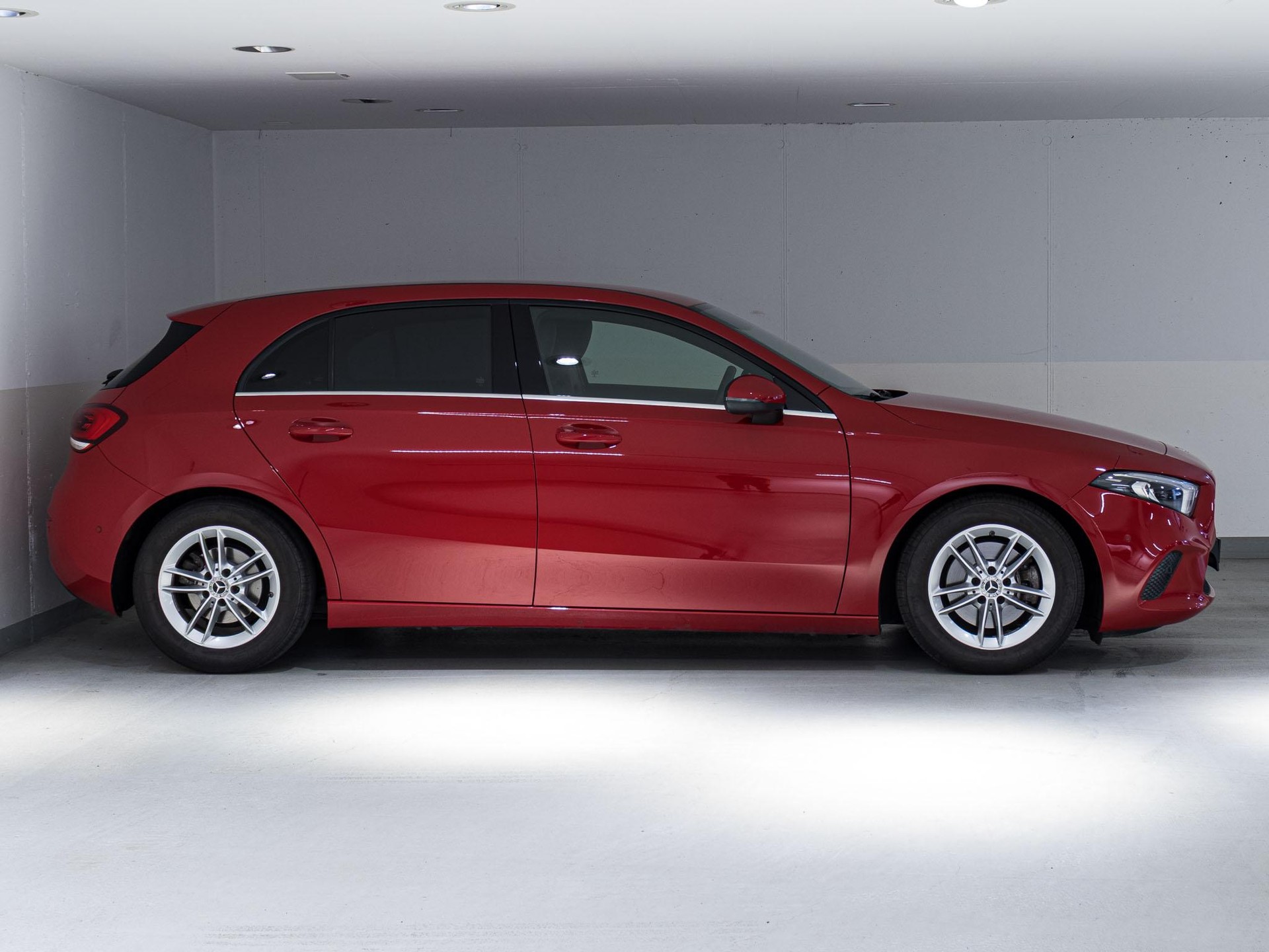 MERCEDES-BENZ A 200-image-1