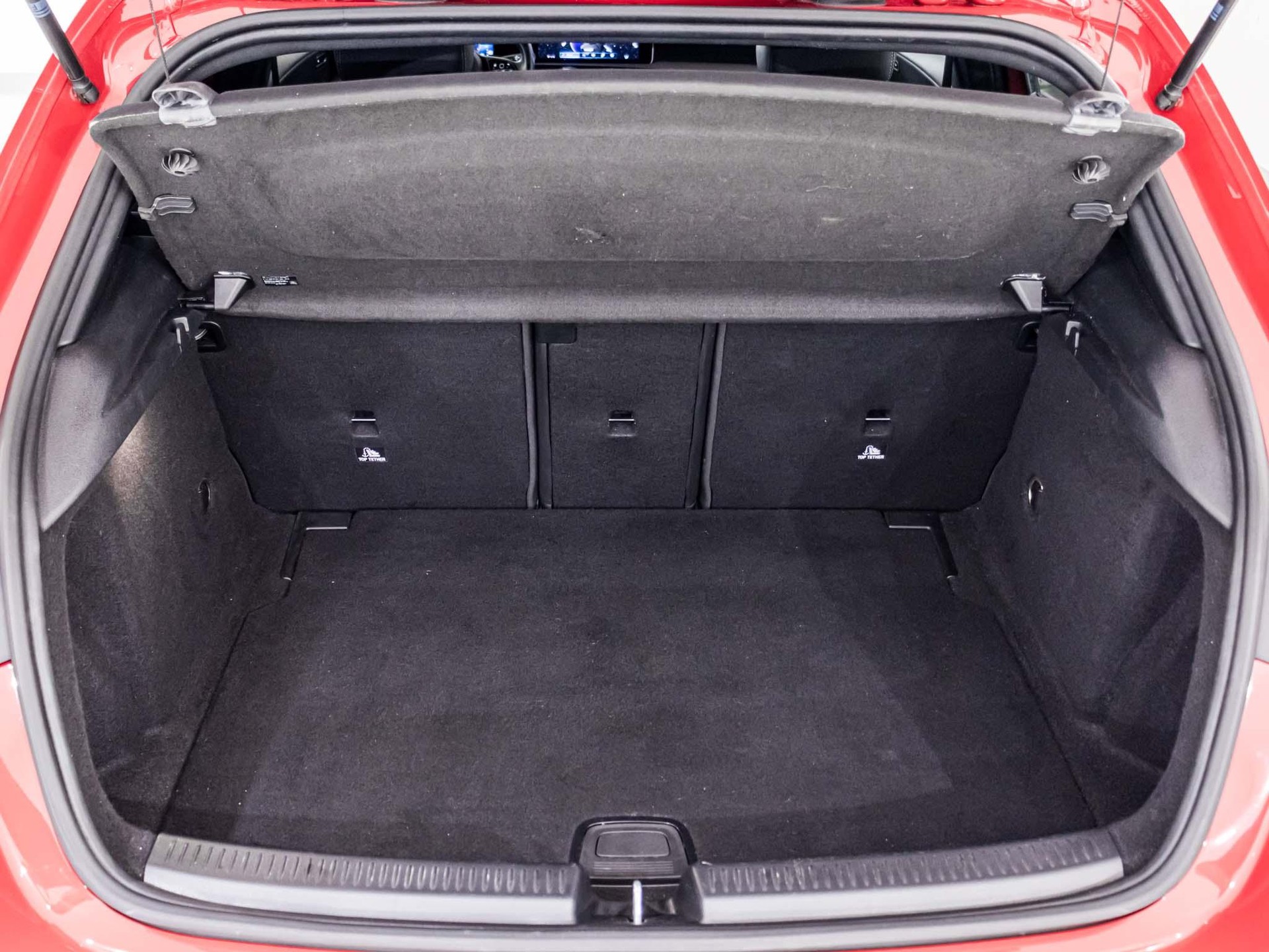 MERCEDES-BENZ A 200-image-11