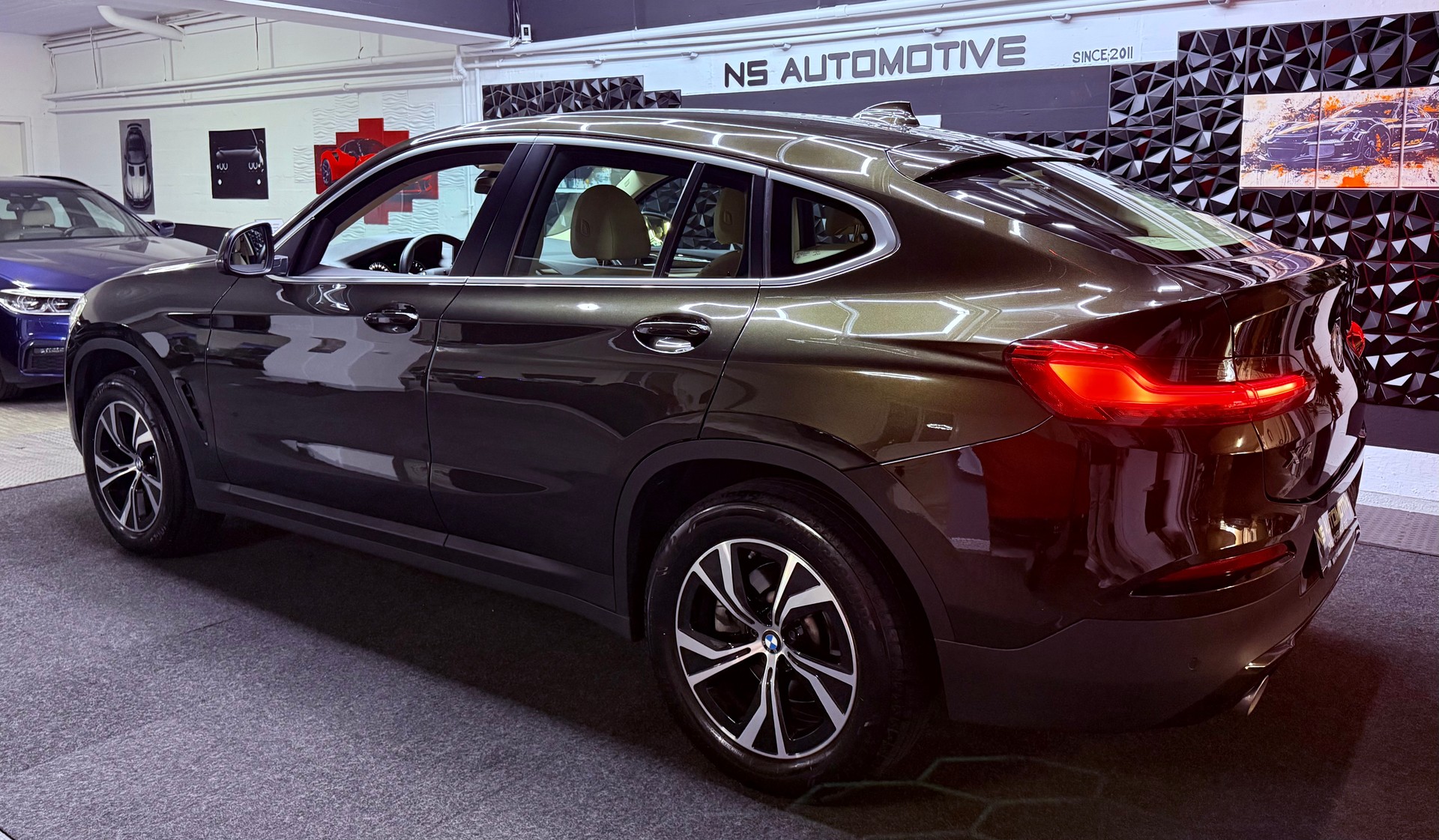 BMW X4 xDrive 30i Steptronic-image-5