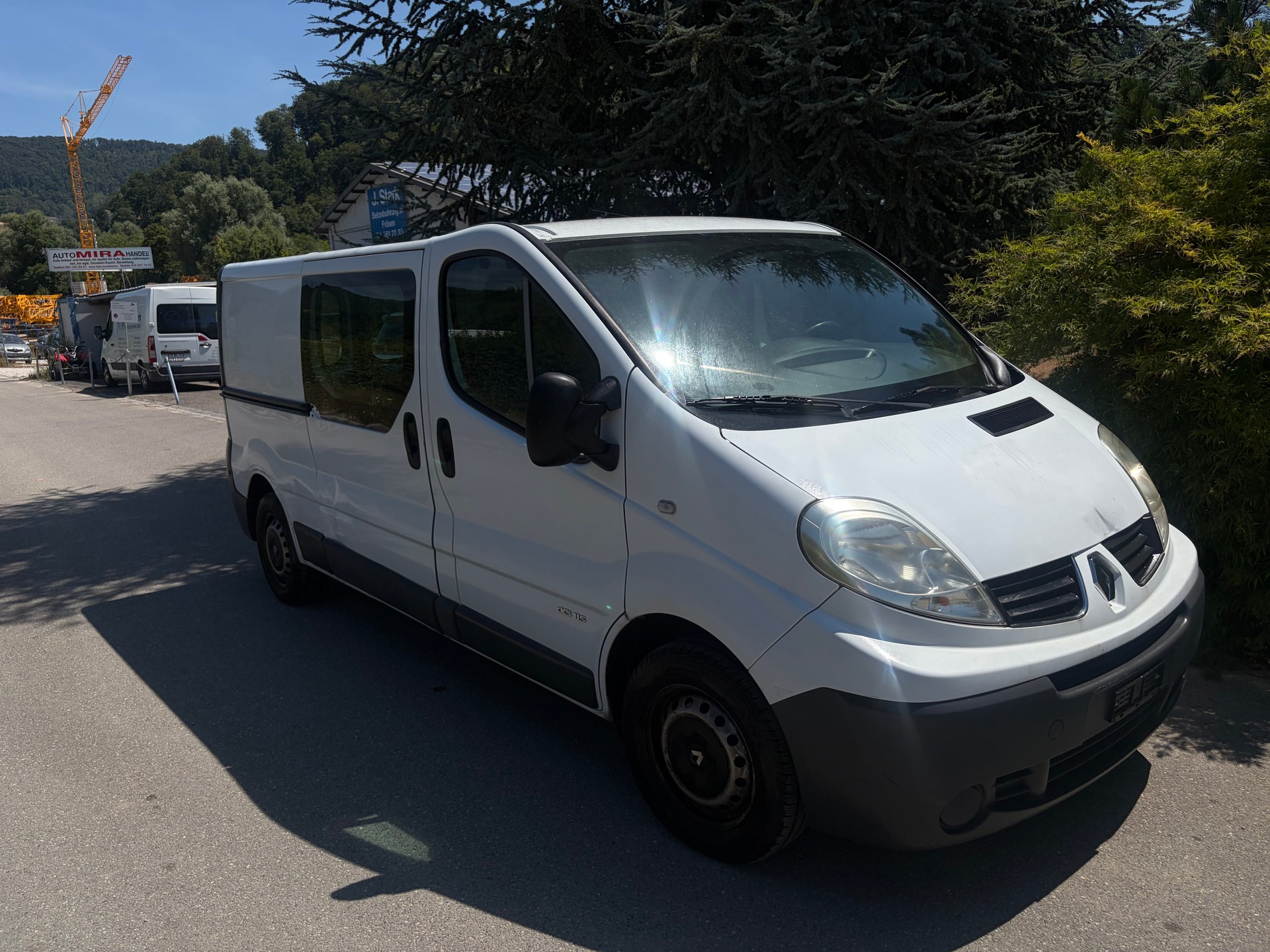RENAULT Trafic 2.0i 2.9t L1H1-image-2