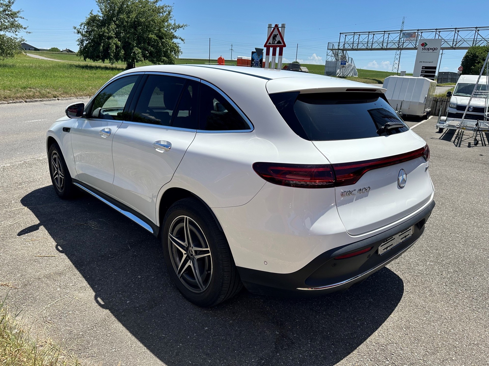 MERCEDES-BENZ EQC 400 AMG Line 4Matic-image-2