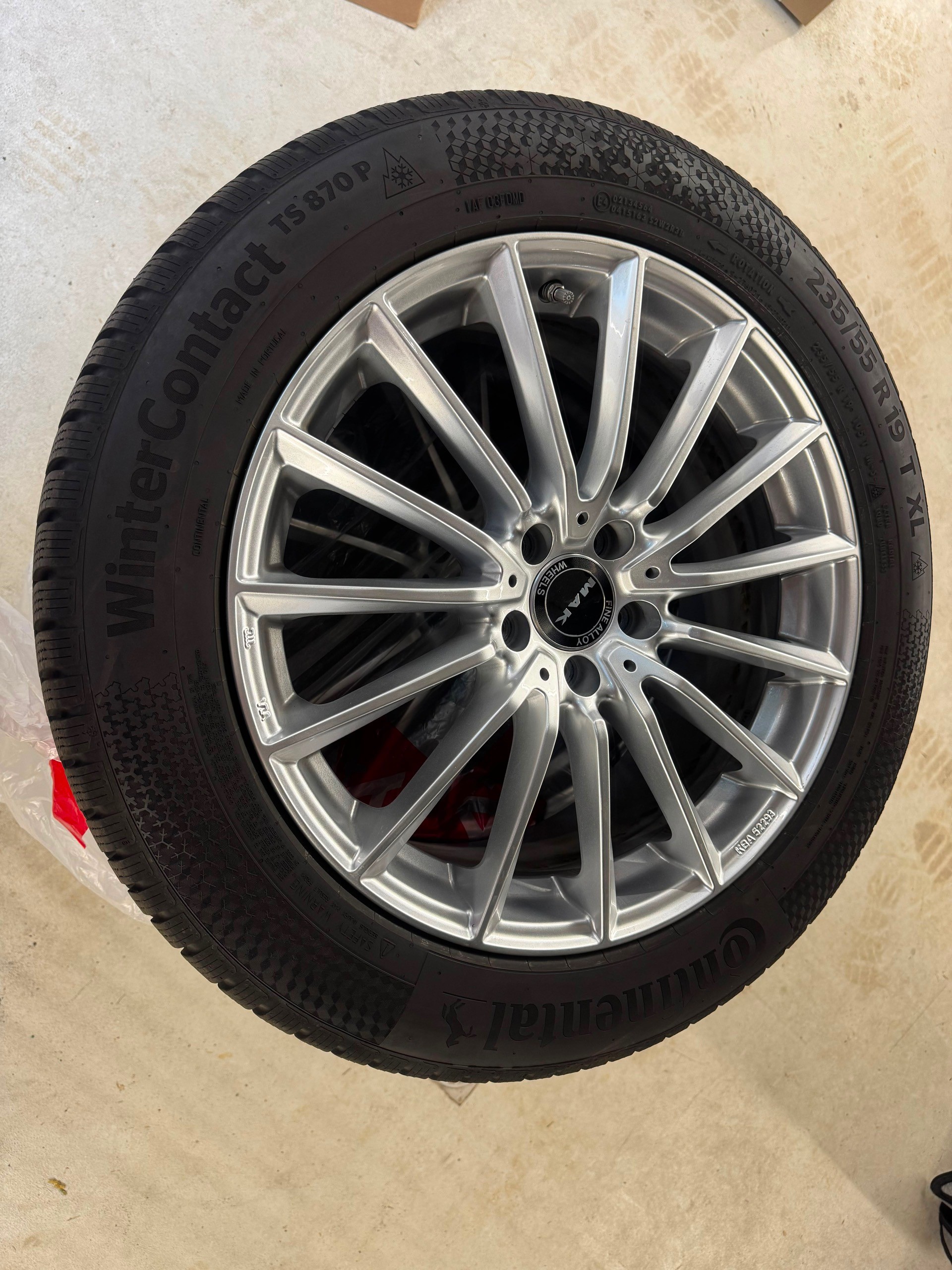 MERCEDES-BENZ EQC 400 AMG Line 4Matic-image-8